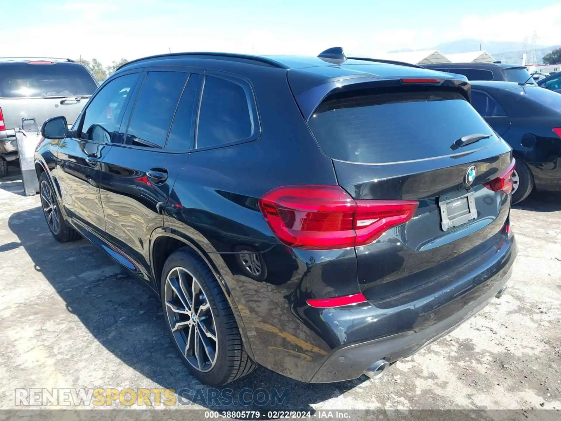 3 Photograph of a damaged car 5UXTY3C00L9B69651 BMW X3 2020