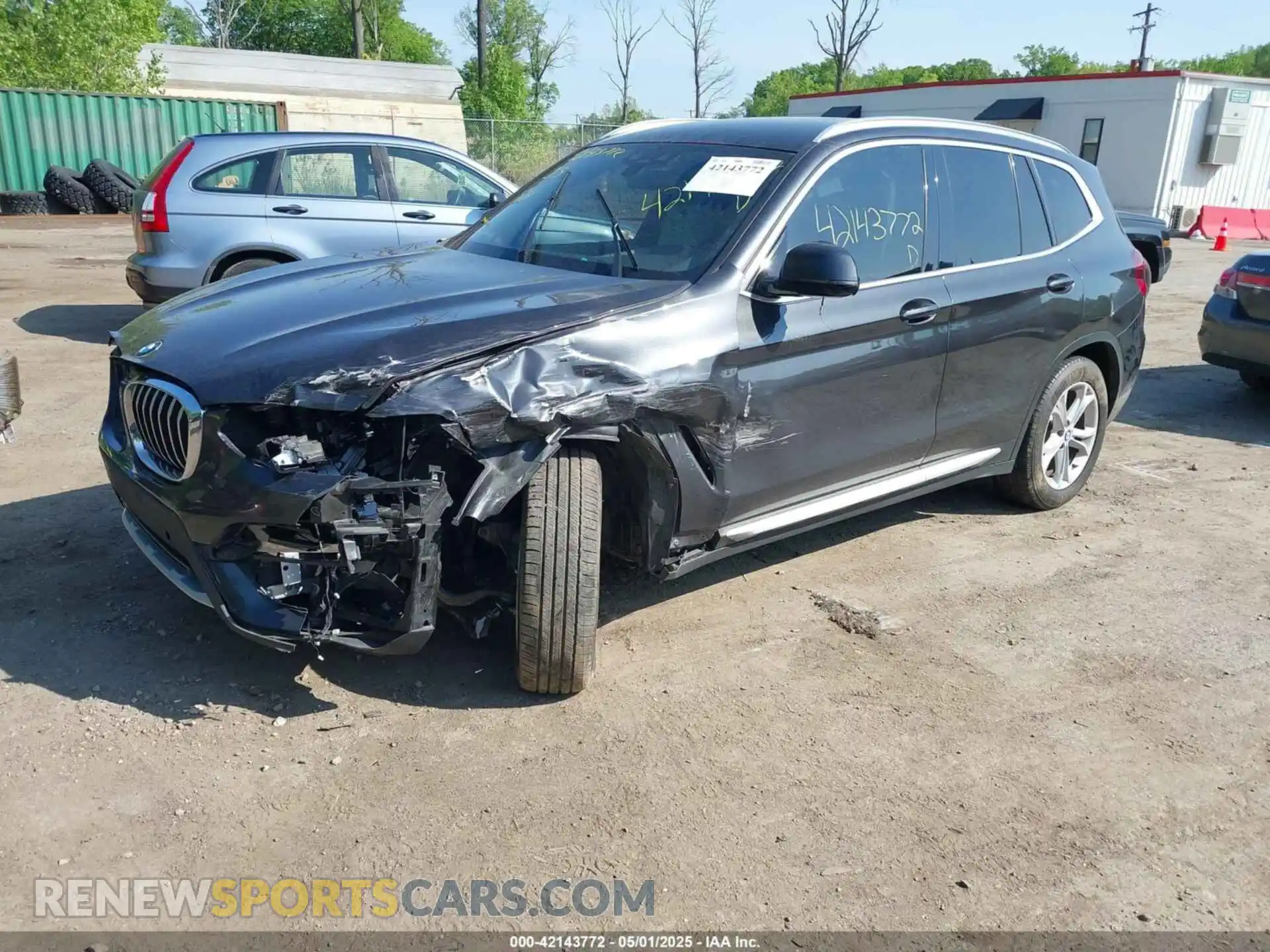 2 Photograph of a damaged car 5UXTY3C00L9B76499 BMW X3 2020