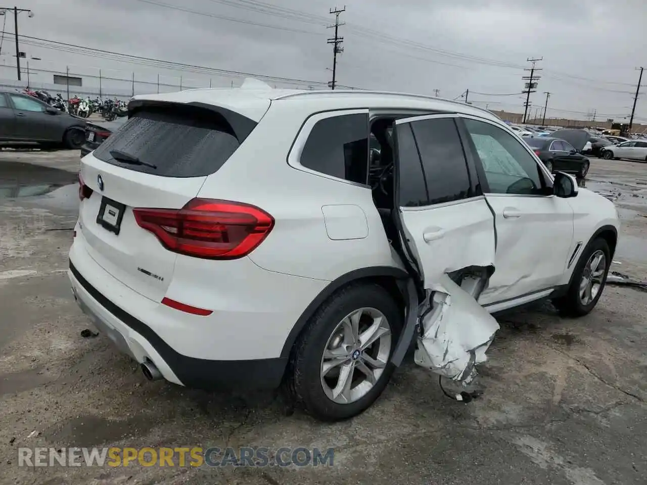 3 Photograph of a damaged car 5UXTY3C00L9C85237 BMW X3 2020