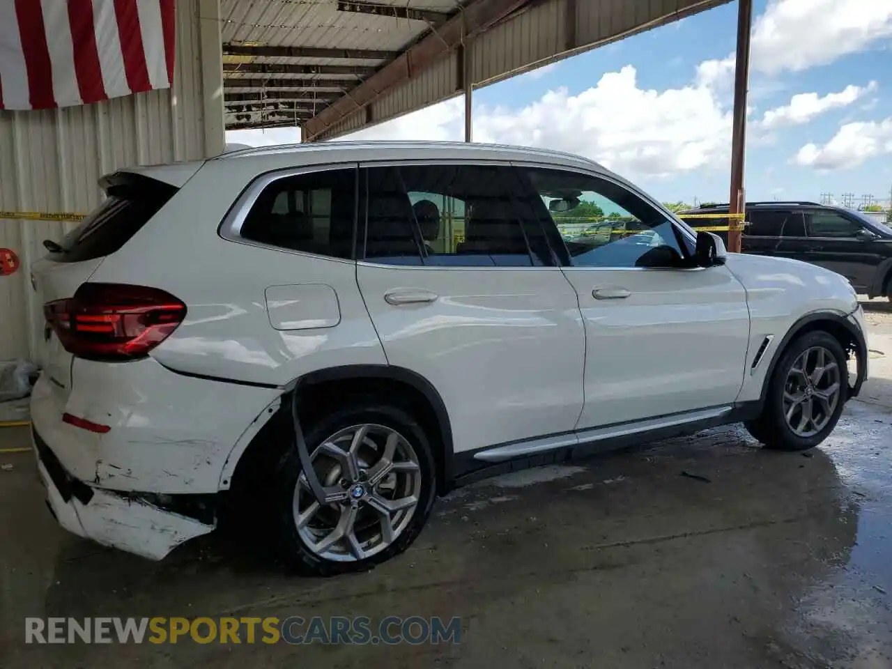 3 Photograph of a damaged car 5UXTY3C00L9D53293 BMW X3 2020