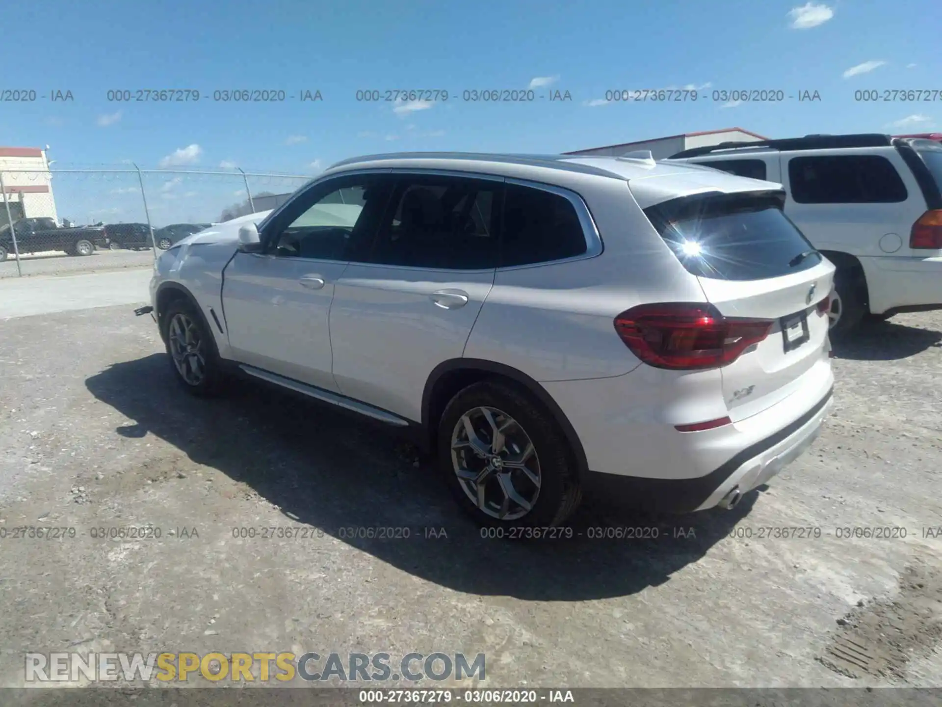 3 Photograph of a damaged car 5UXTY3C00LLU70887 BMW X3 2020