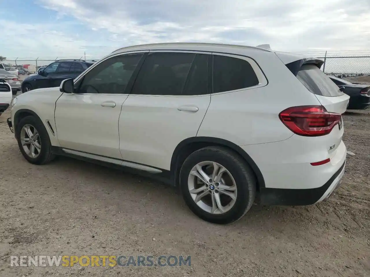 2 Photograph of a damaged car 5UXTY3C01L9B43852 BMW X3 2020