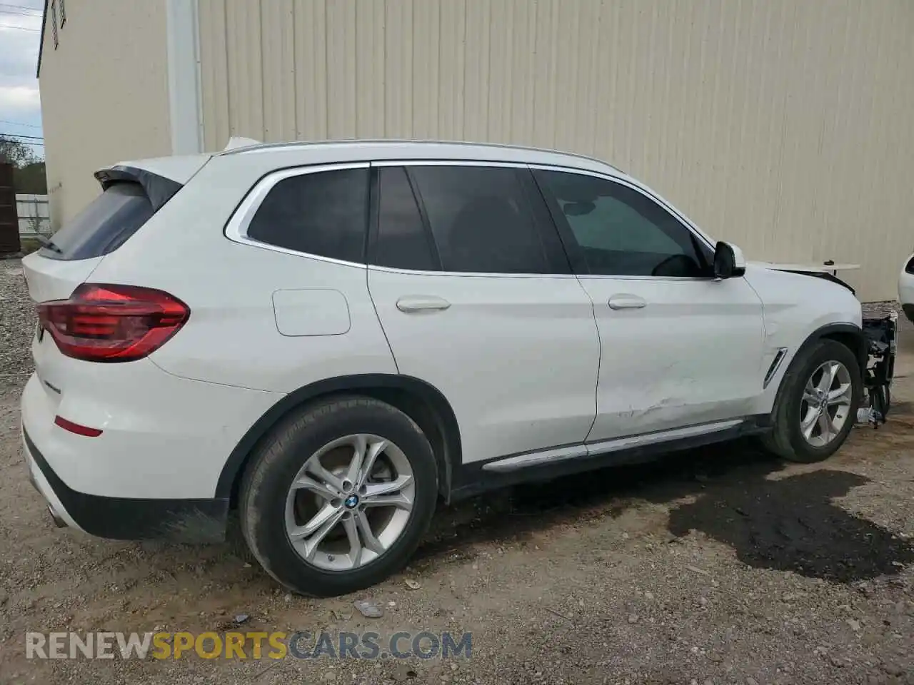 3 Photograph of a damaged car 5UXTY3C01L9B43852 BMW X3 2020