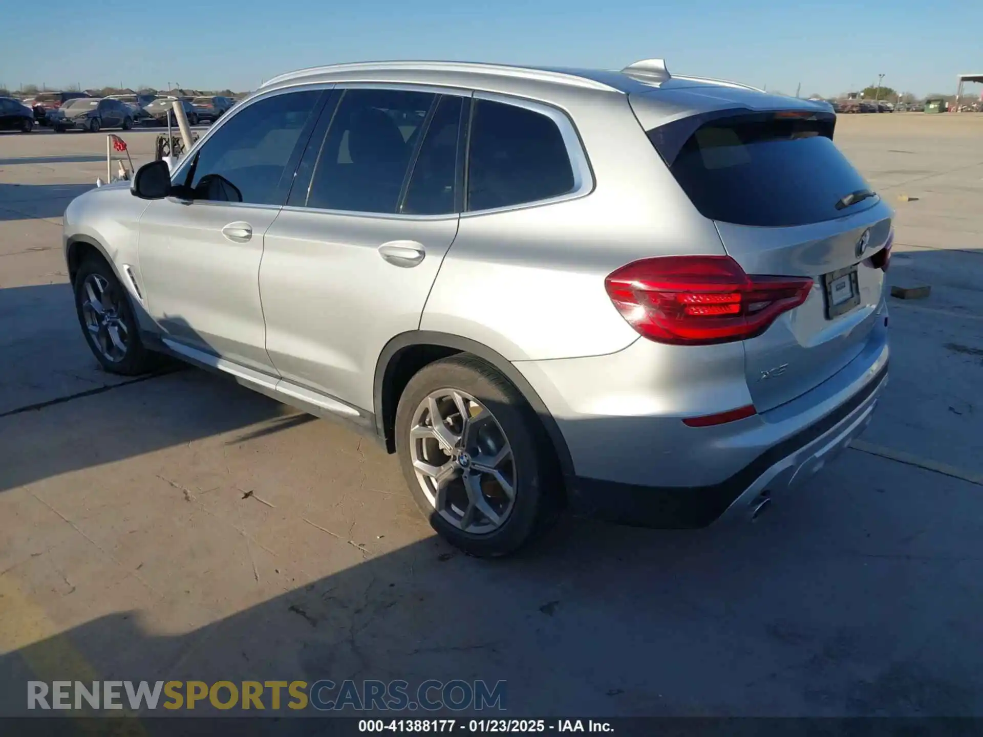3 Photograph of a damaged car 5UXTY3C01L9B83655 BMW X3 2020