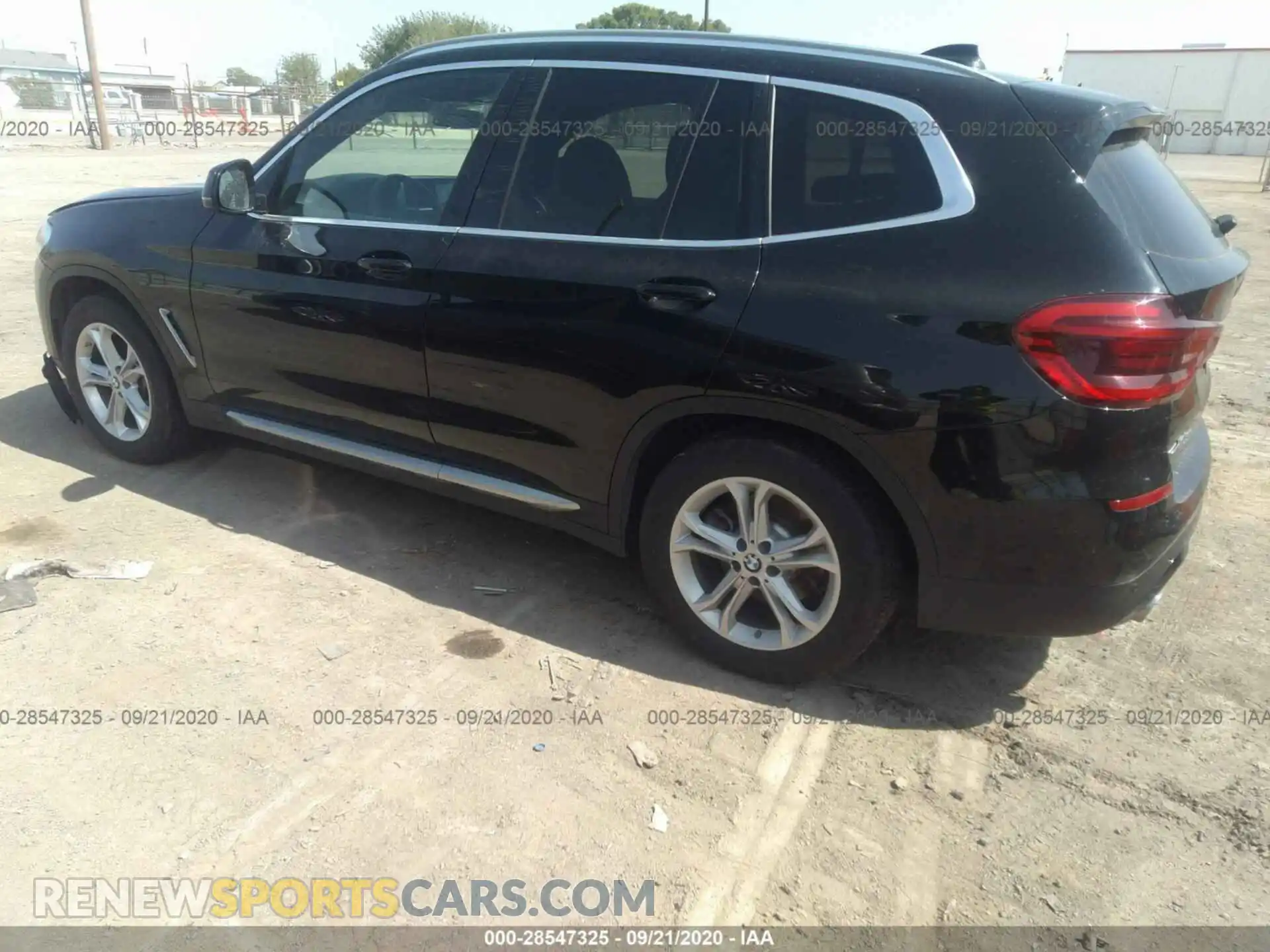 3 Photograph of a damaged car 5UXTY3C01LLU72647 BMW X3 2020