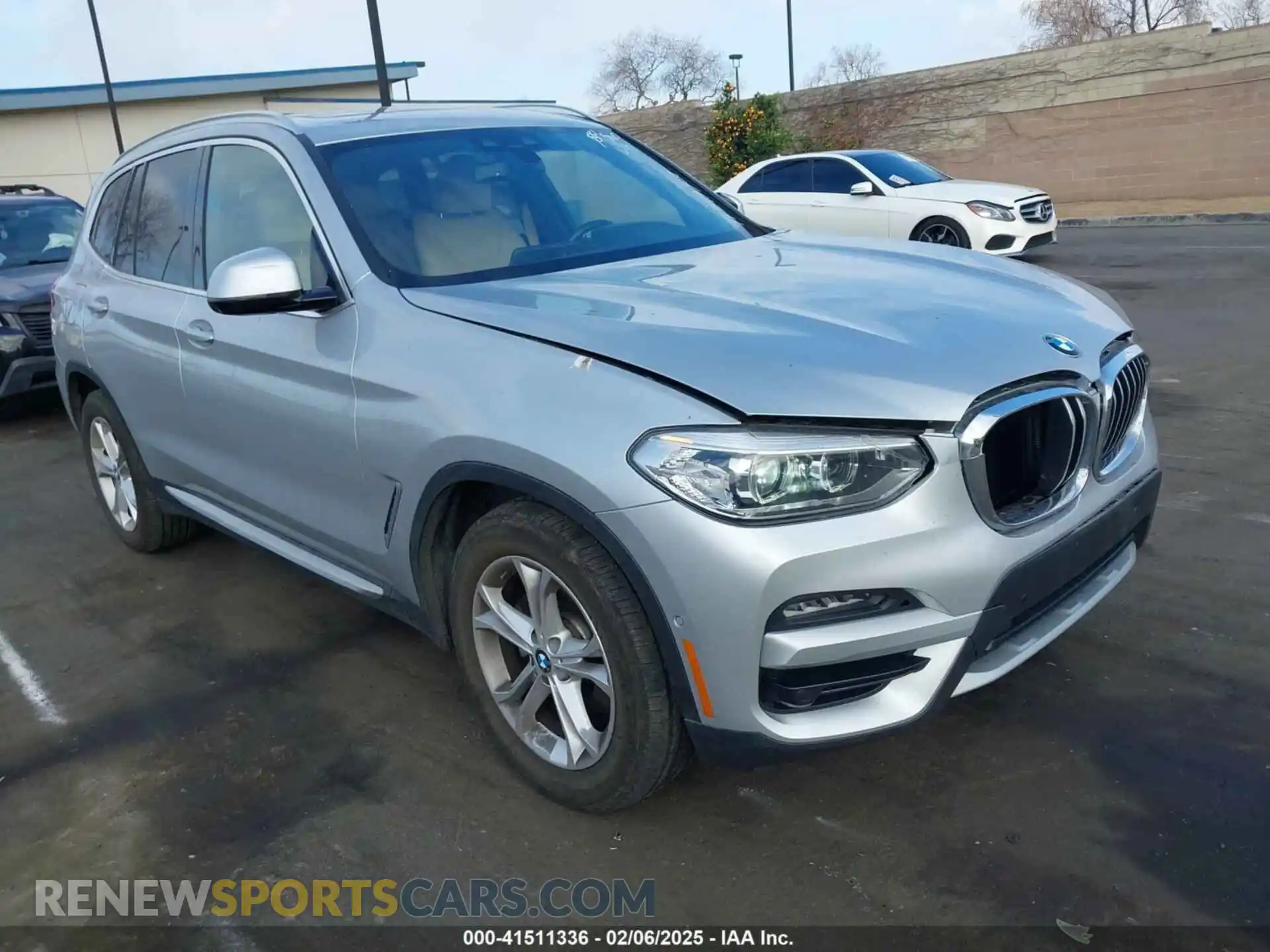 1 Photograph of a damaged car 5UXTY3C02L9B67612 BMW X3 2020