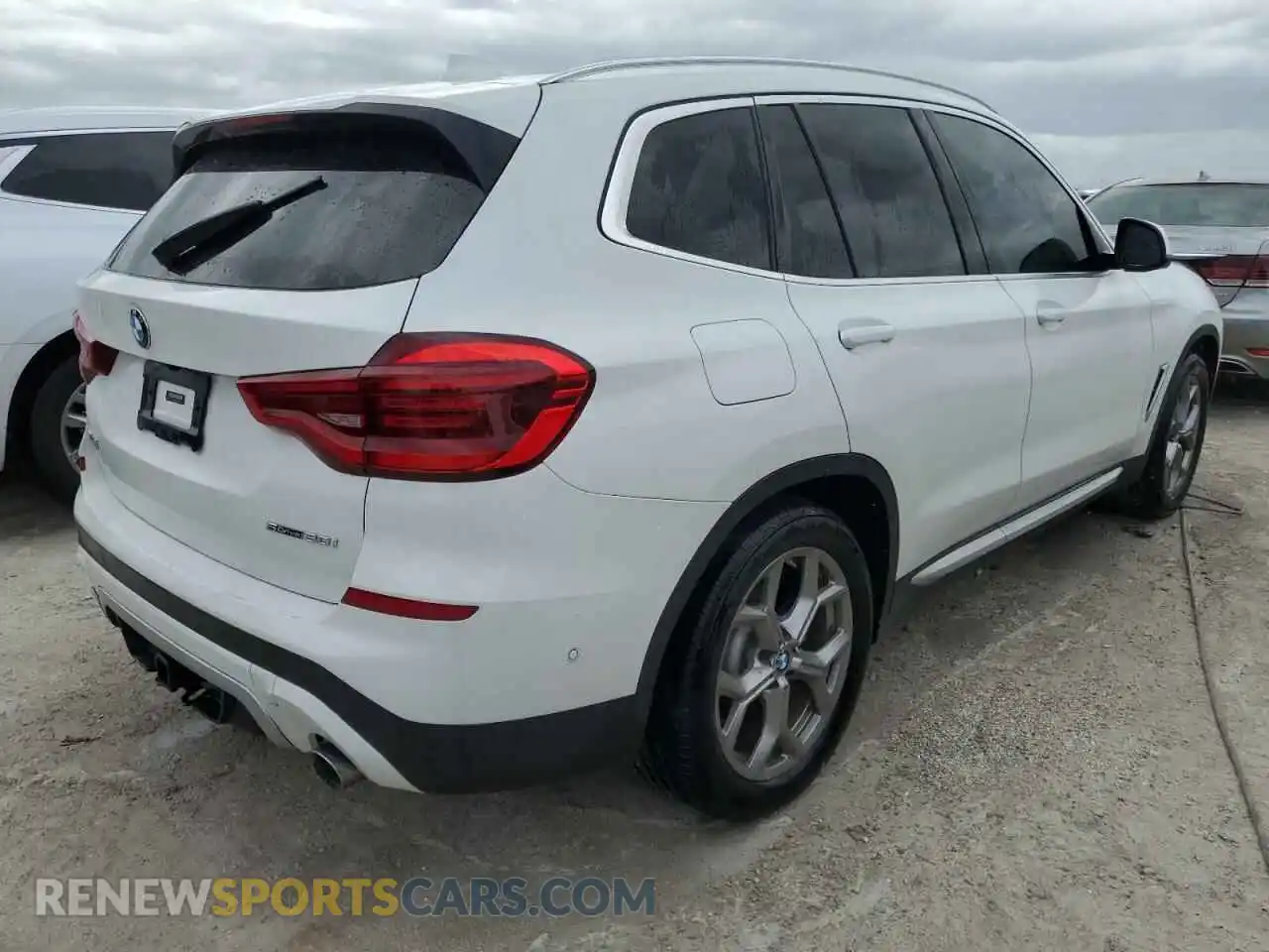 3 Photograph of a damaged car 5UXTY3C03L9B75721 BMW X3 2020
