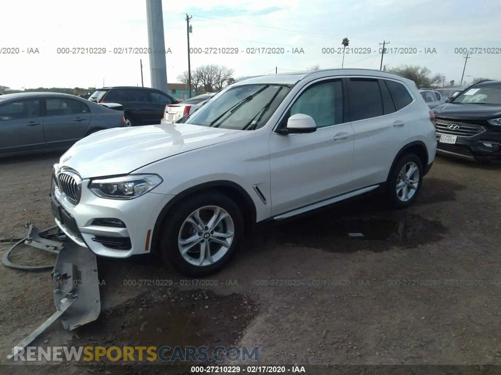 2 Photograph of a damaged car 5UXTY3C03LLE54878 BMW X3 2020