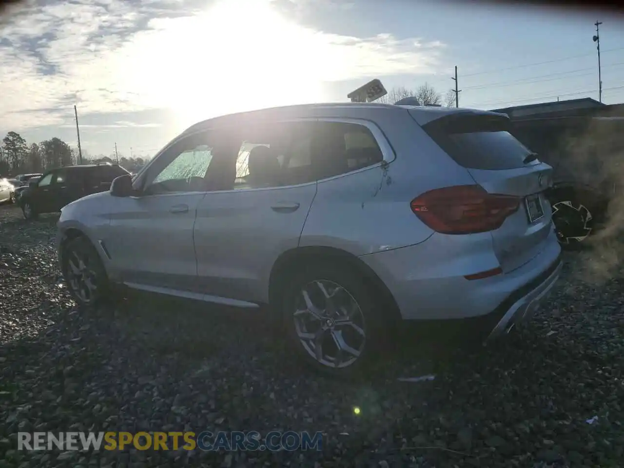 2 Photograph of a damaged car 5UXTY3C03LLU70804 BMW X3 2020
