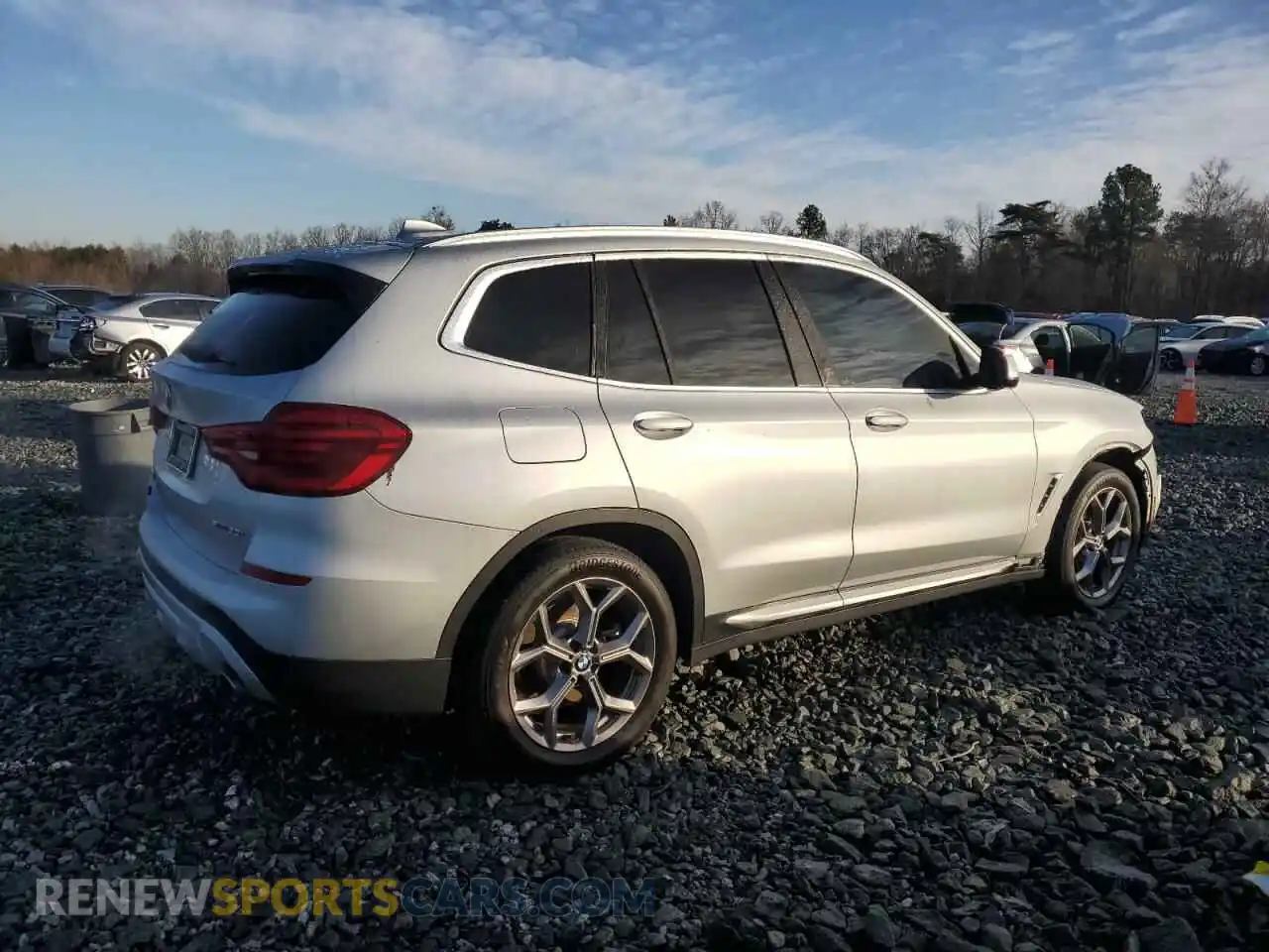 3 Photograph of a damaged car 5UXTY3C03LLU70804 BMW X3 2020
