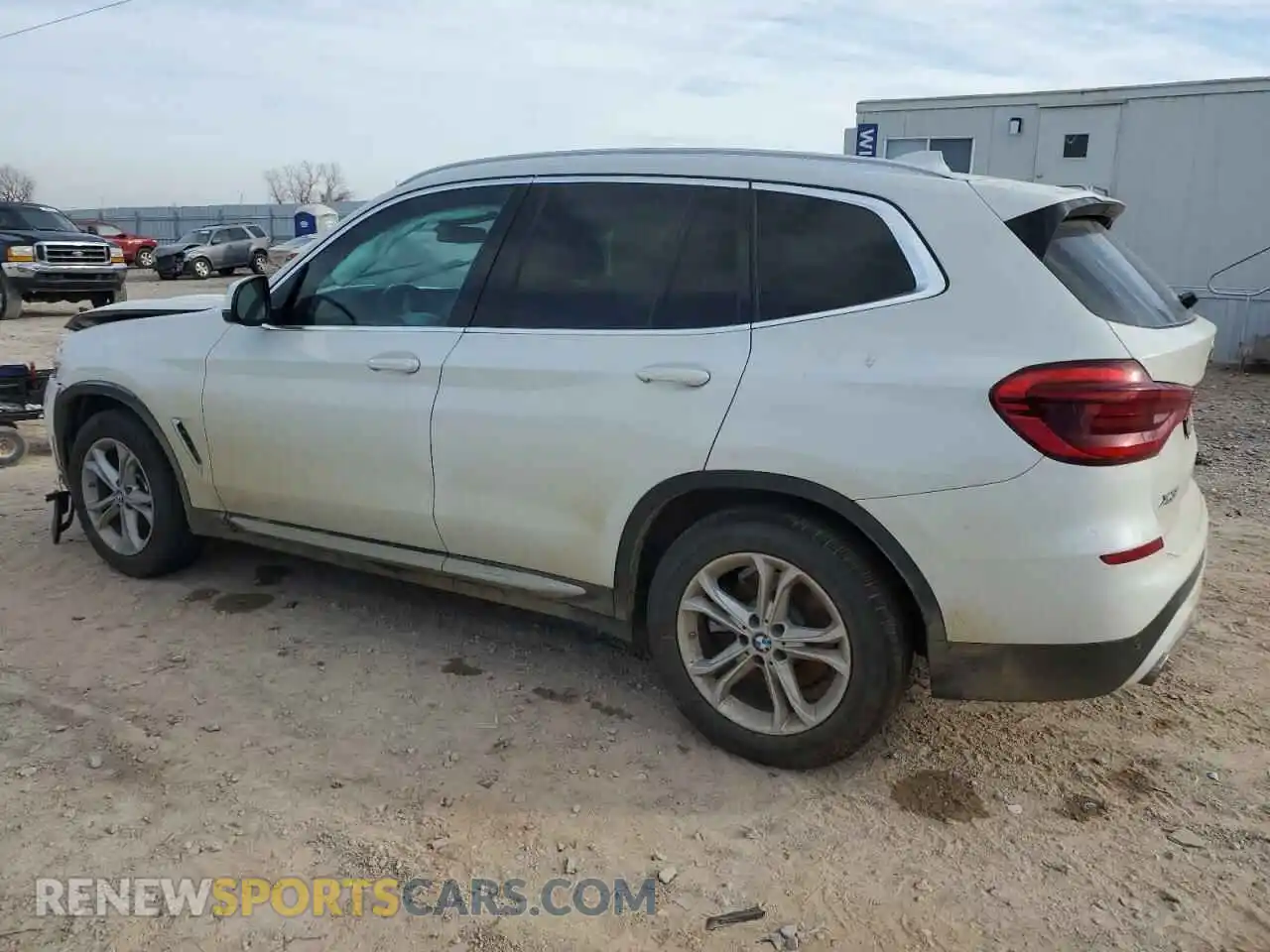 2 Photograph of a damaged car 5UXTY3C04L9B06763 BMW X3 2020