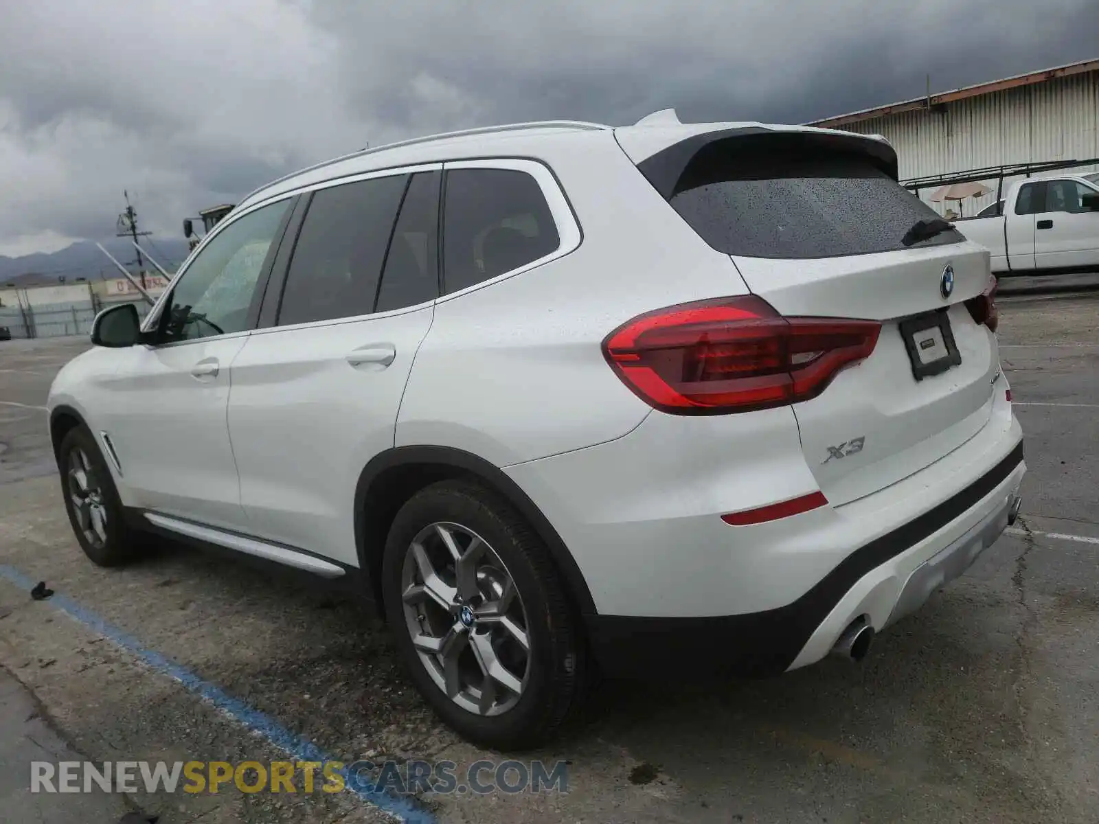 3 Photograph of a damaged car 5UXTY3C04L9B10053 BMW X3 2020