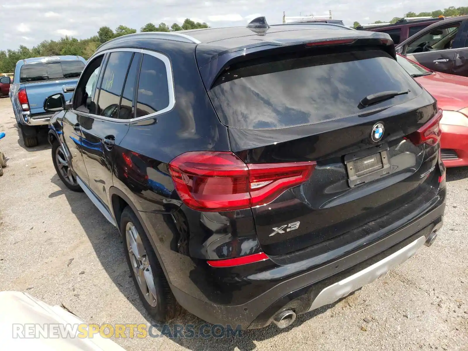 3 Photograph of a damaged car 5UXTY3C04LLE54842 BMW X3 2020