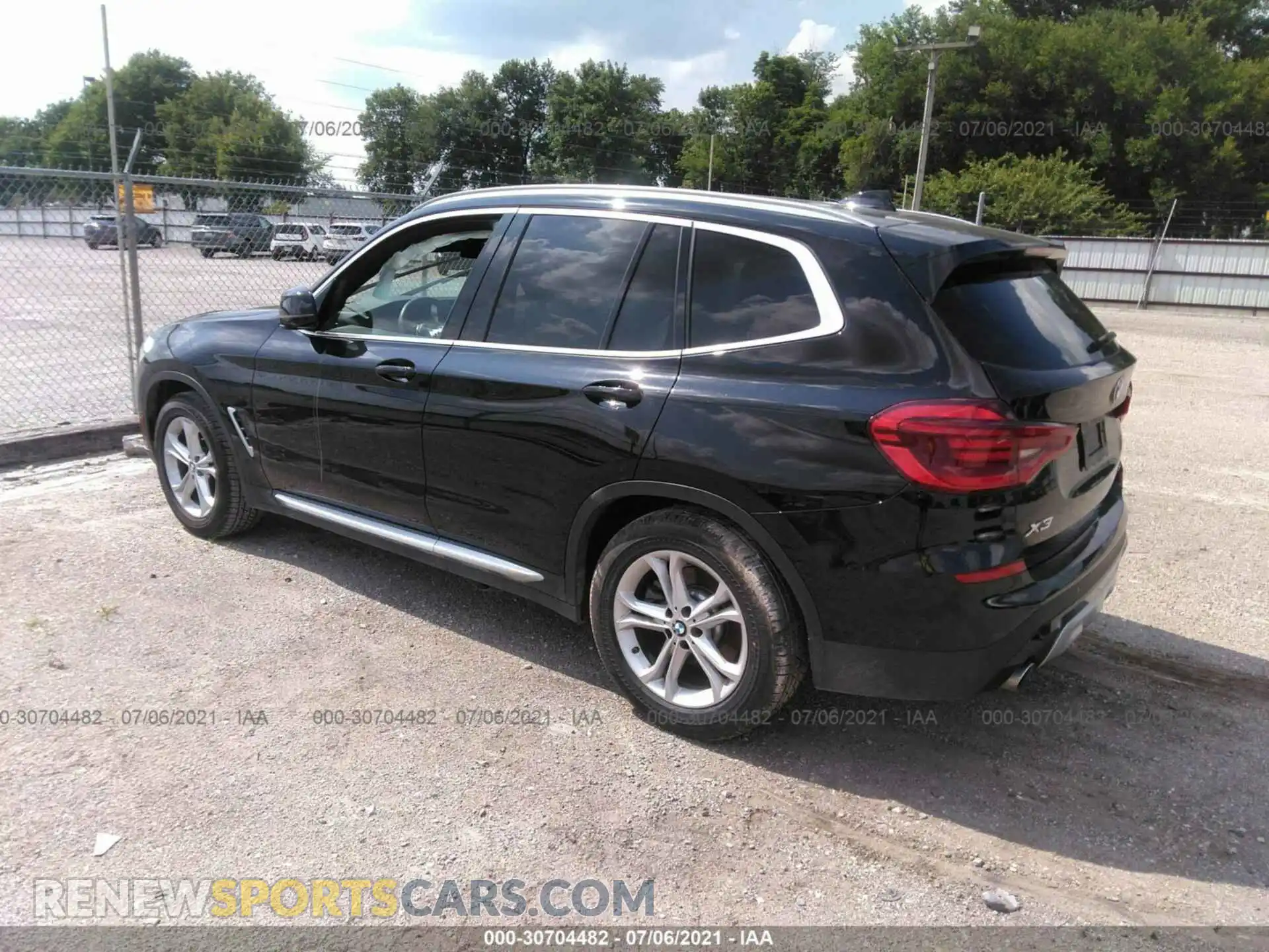 3 Photograph of a damaged car 5UXTY3C04LLU71492 BMW X3 2020