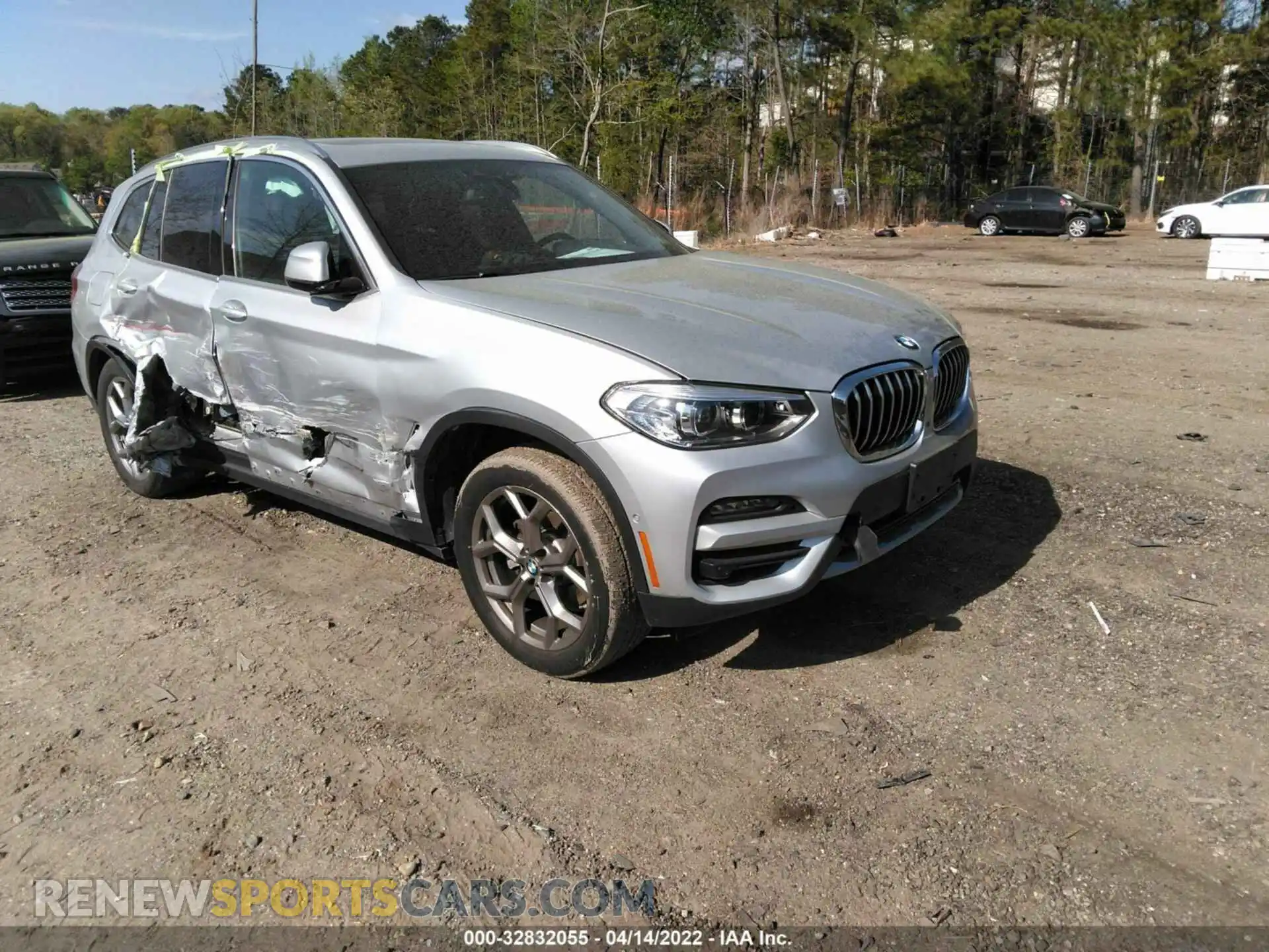 1 Photograph of a damaged car 5UXTY3C05L9C32551 BMW X3 2020
