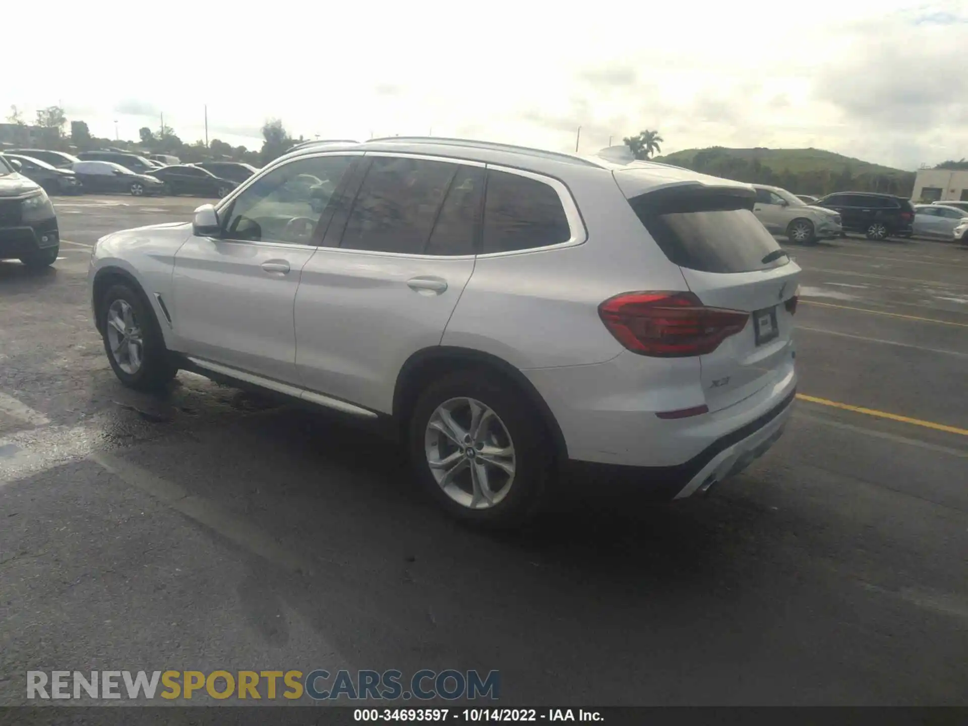 3 Photograph of a damaged car 5UXTY3C05L9D39275 BMW X3 2020