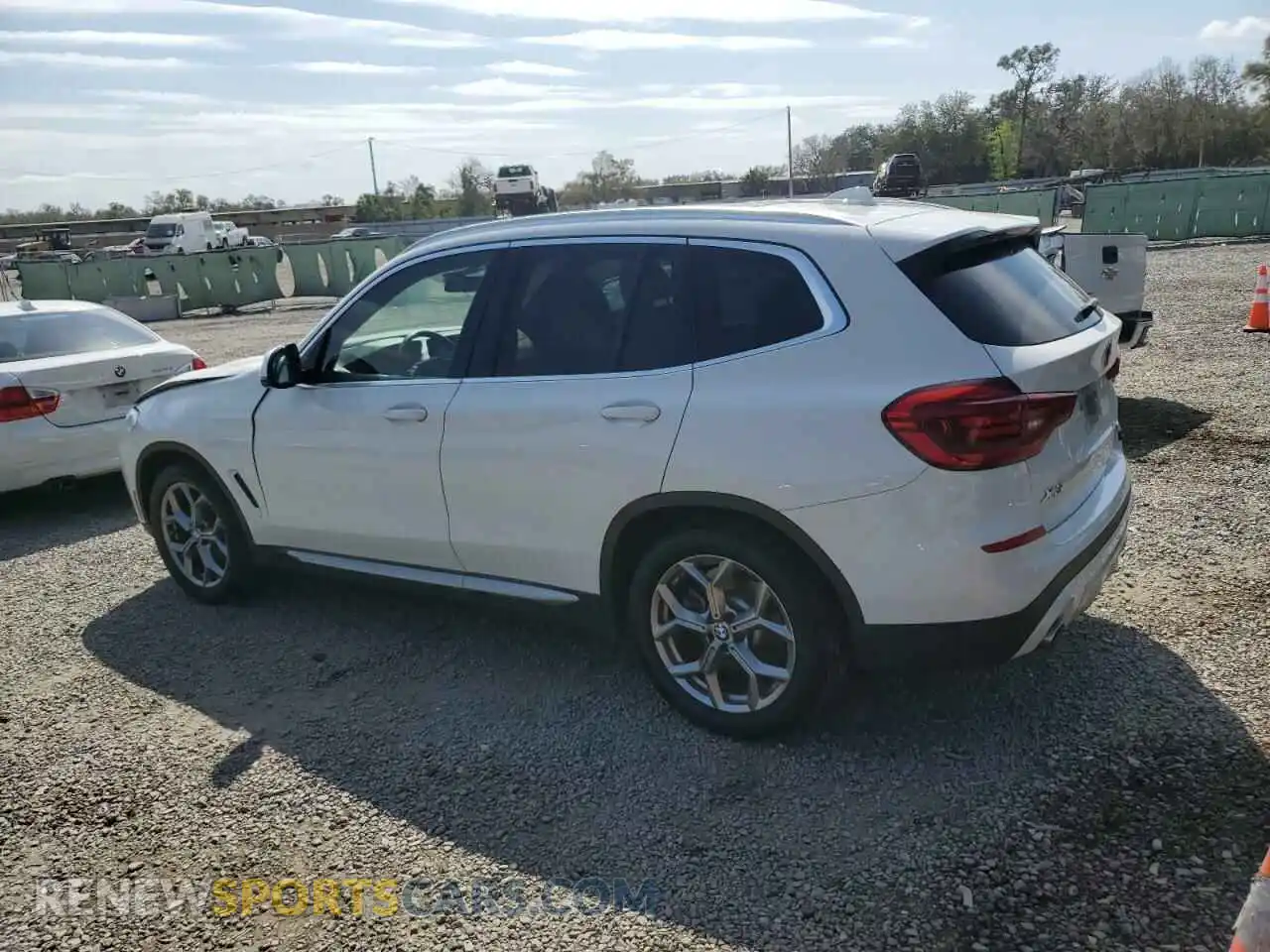 2 Photograph of a damaged car 5UXTY3C05L9D58537 BMW X3 2020