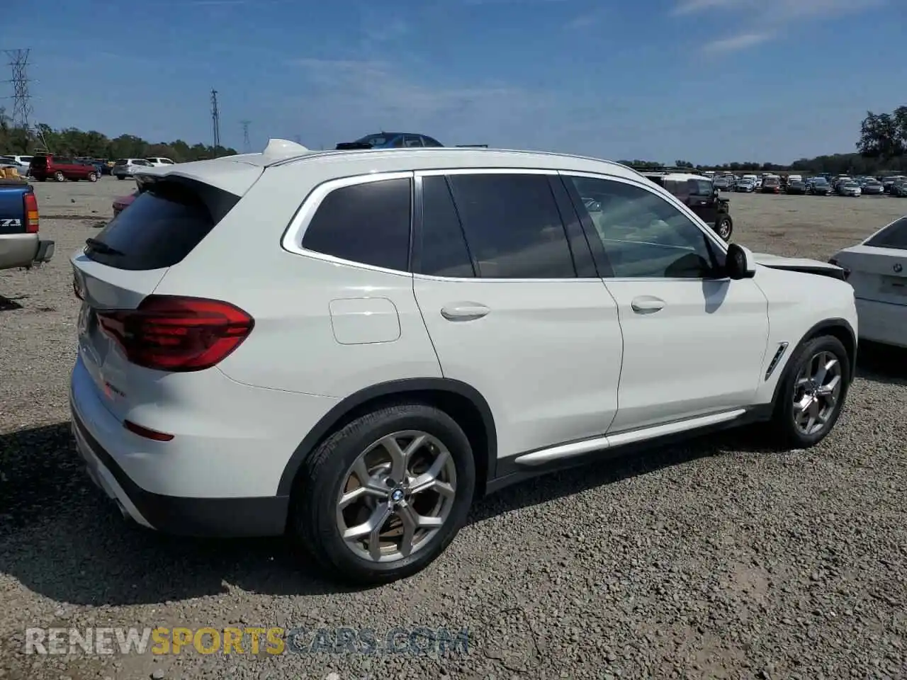 3 Photograph of a damaged car 5UXTY3C05L9D58537 BMW X3 2020