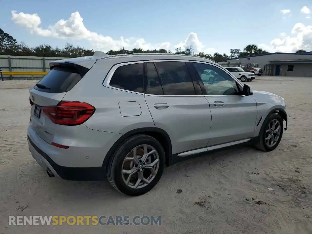 3 Photograph of a damaged car 5UXTY3C06L9C21087 BMW X3 2020