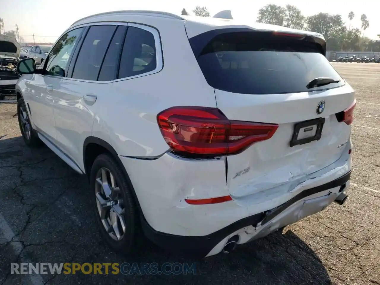 3 Photograph of a damaged car 5UXTY3C06L9C98607 BMW X3 2020