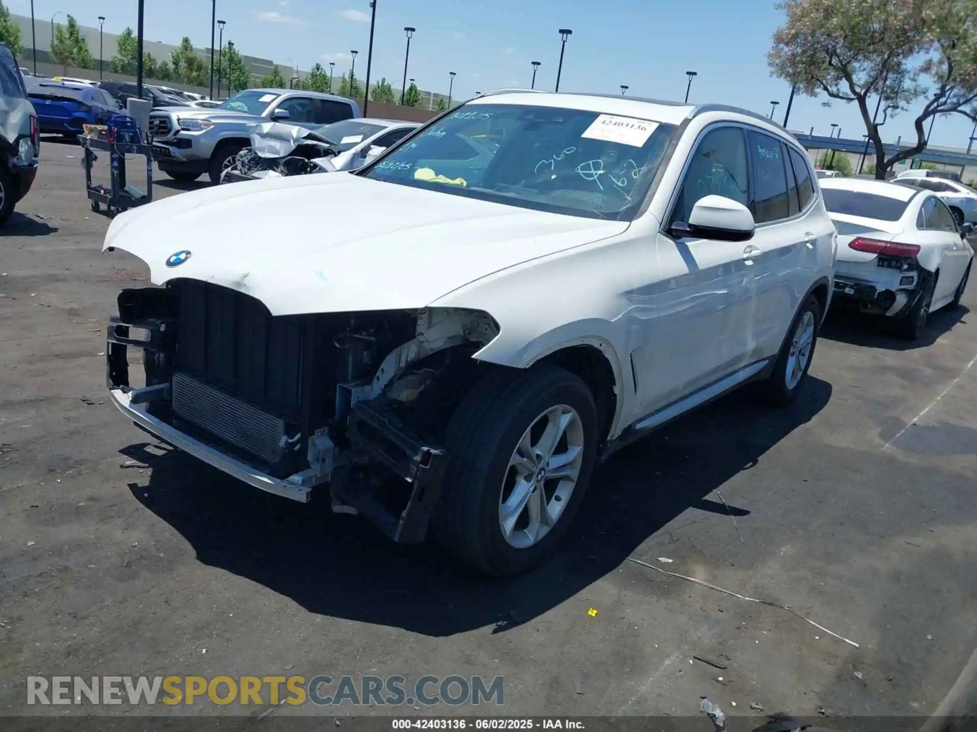 2 Photograph of a damaged car 5UXTY3C06LLU71638 BMW X3 2020
