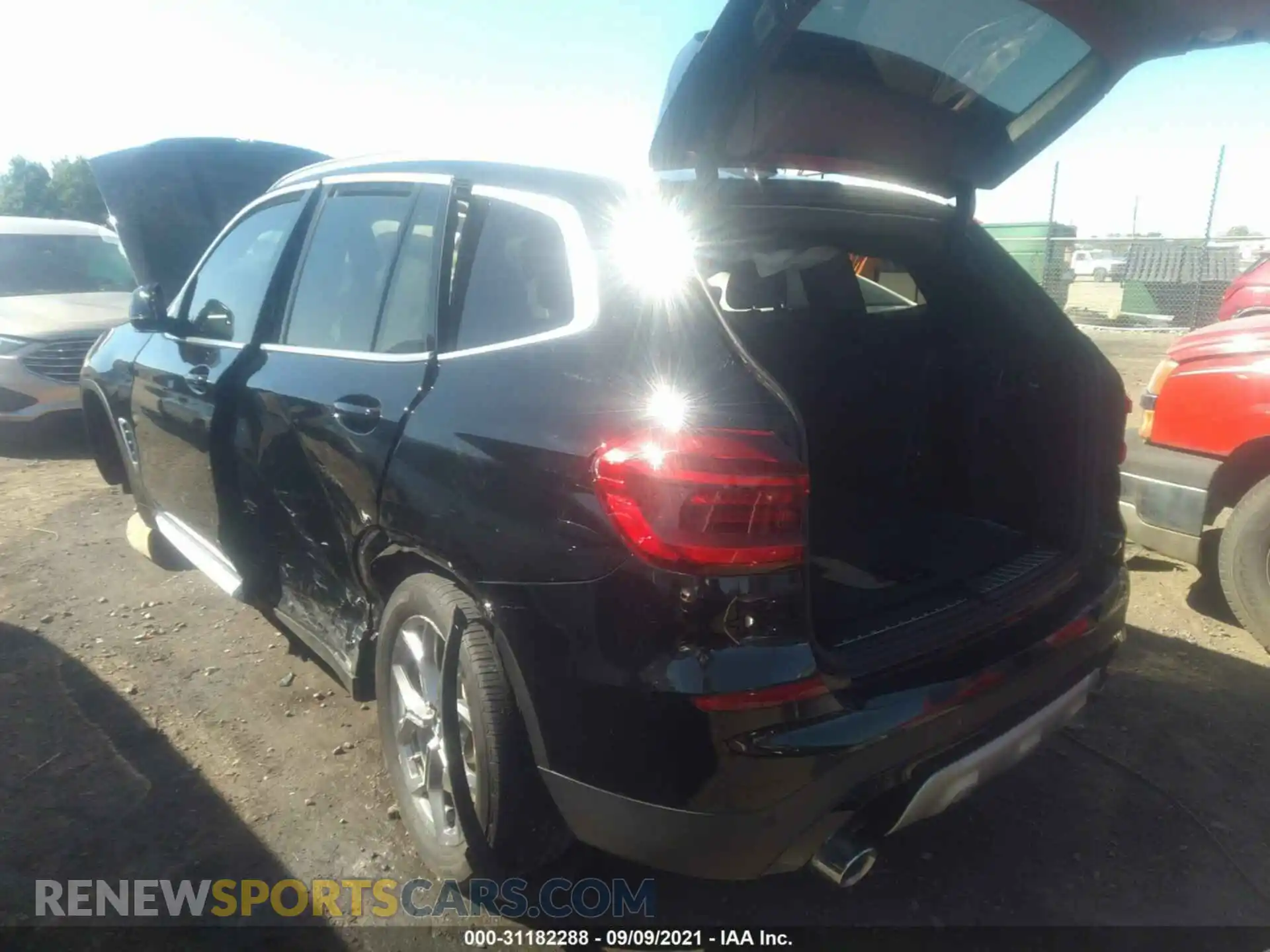 3 Photograph of a damaged car 5UXTY3C09L9B67350 BMW X3 2020