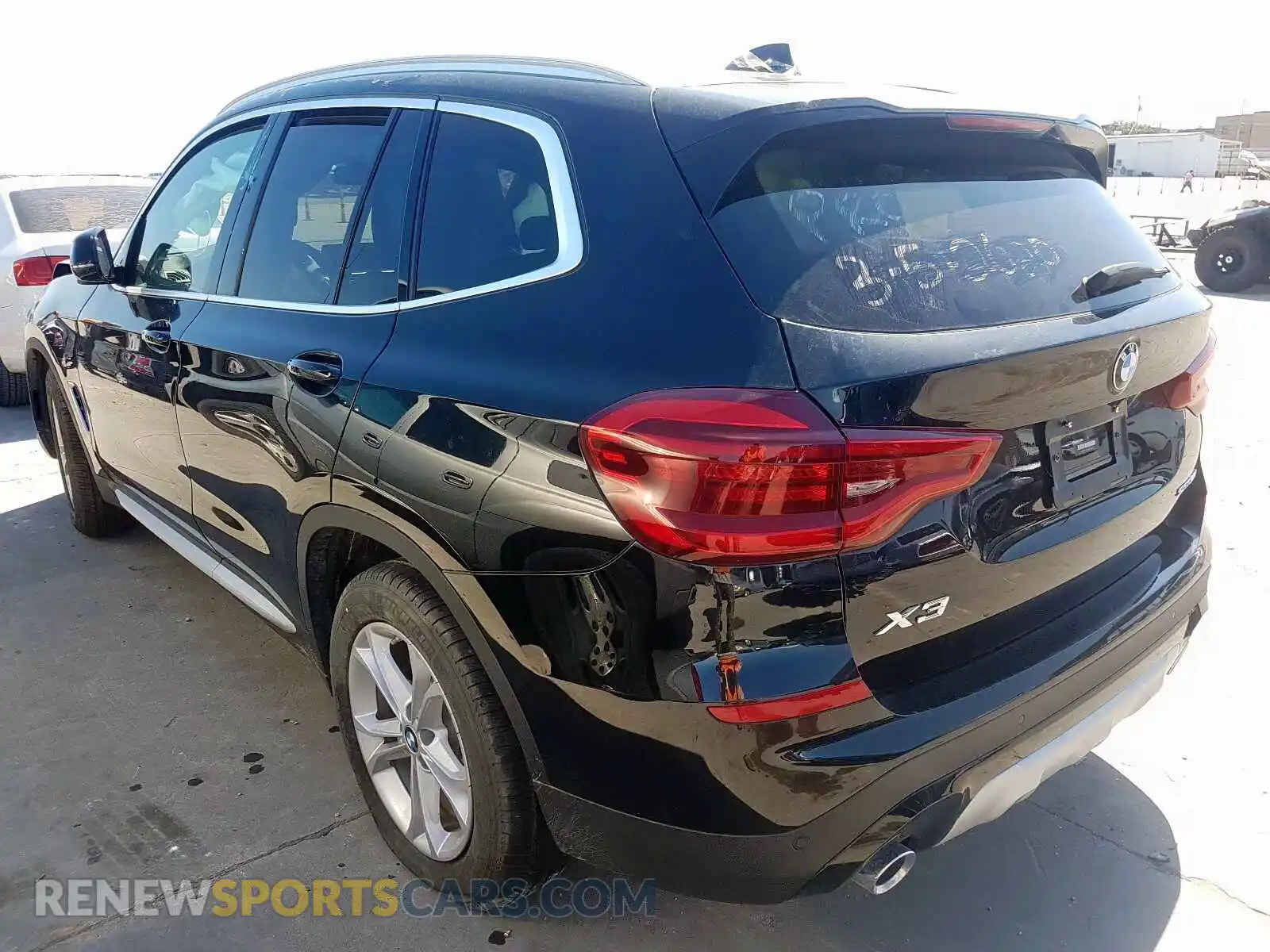 3 Photograph of a damaged car 5UXTY3C0XL9B70421 BMW X3 2020