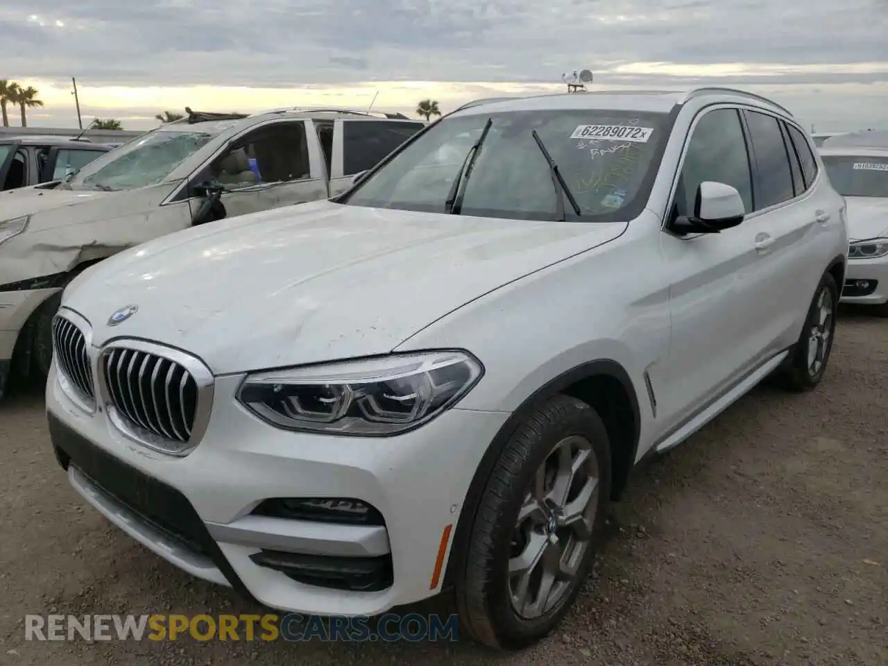 2 Photograph of a damaged car 5UXTY3C0XL9B78728 BMW X3 2020