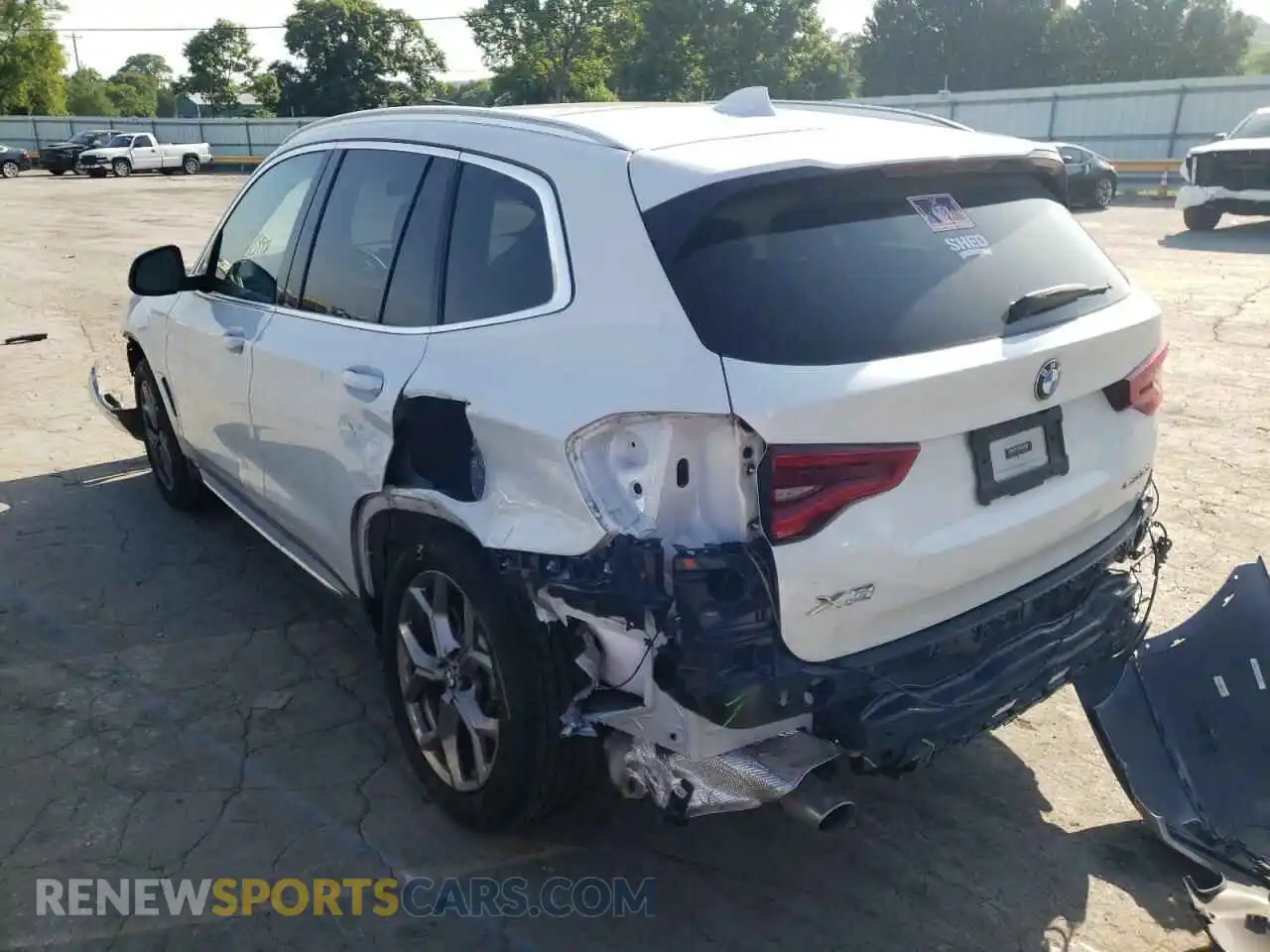 3 Photograph of a damaged car 5UXTY3C0XL9D12329 BMW X3 2020
