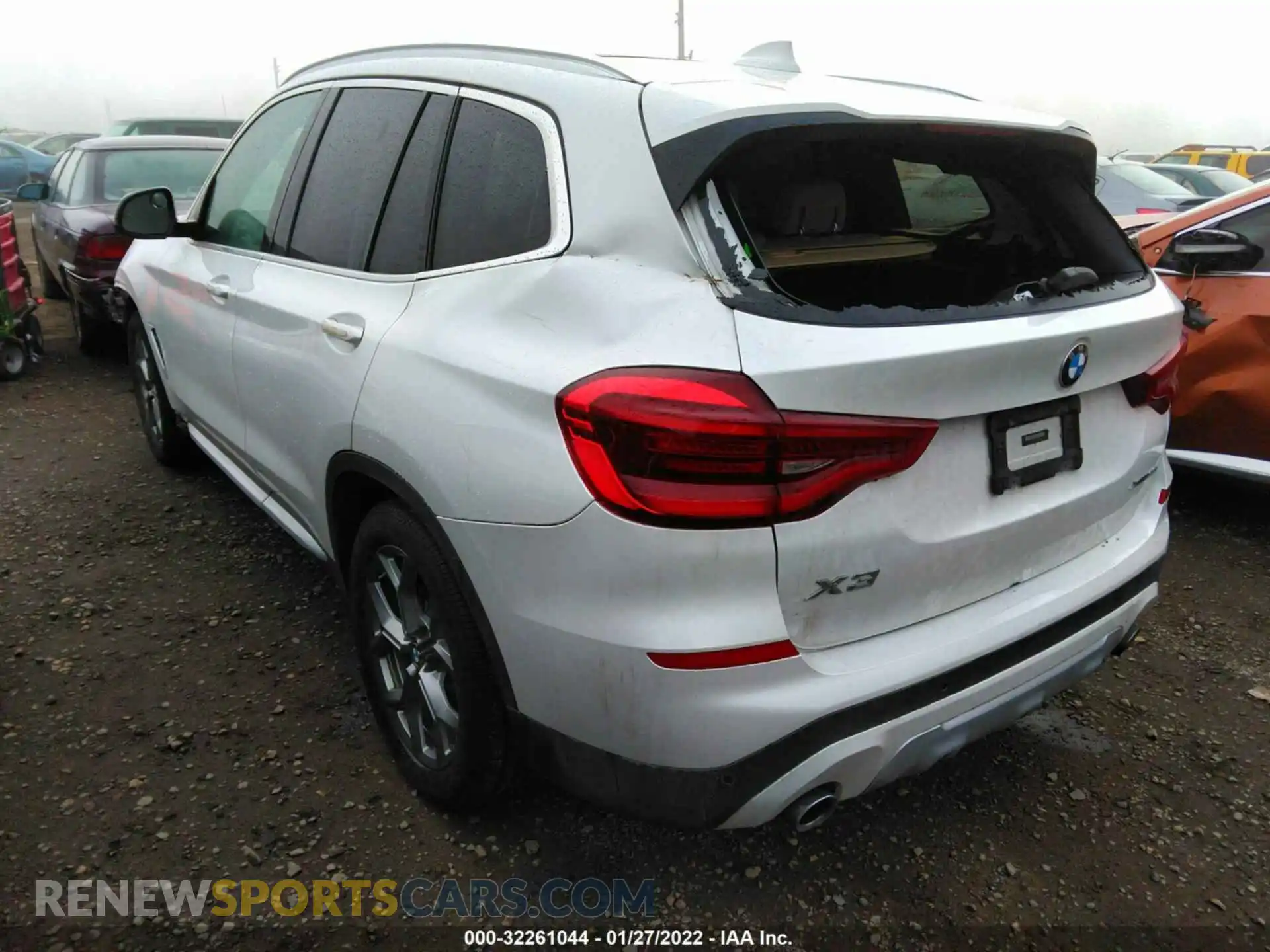 3 Photograph of a damaged car 5UXTY5C00LLT34416 BMW X3 2020