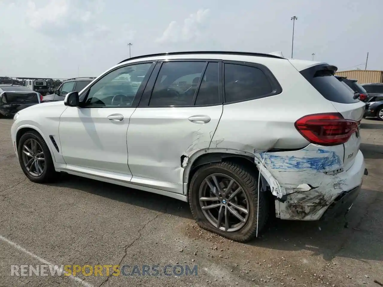 2 Photograph of a damaged car 5UXTY5C02L9C74039 BMW X3 2020