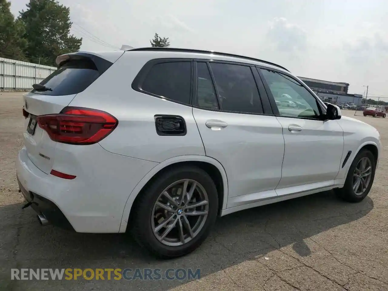 3 Photograph of a damaged car 5UXTY5C02L9C74039 BMW X3 2020
