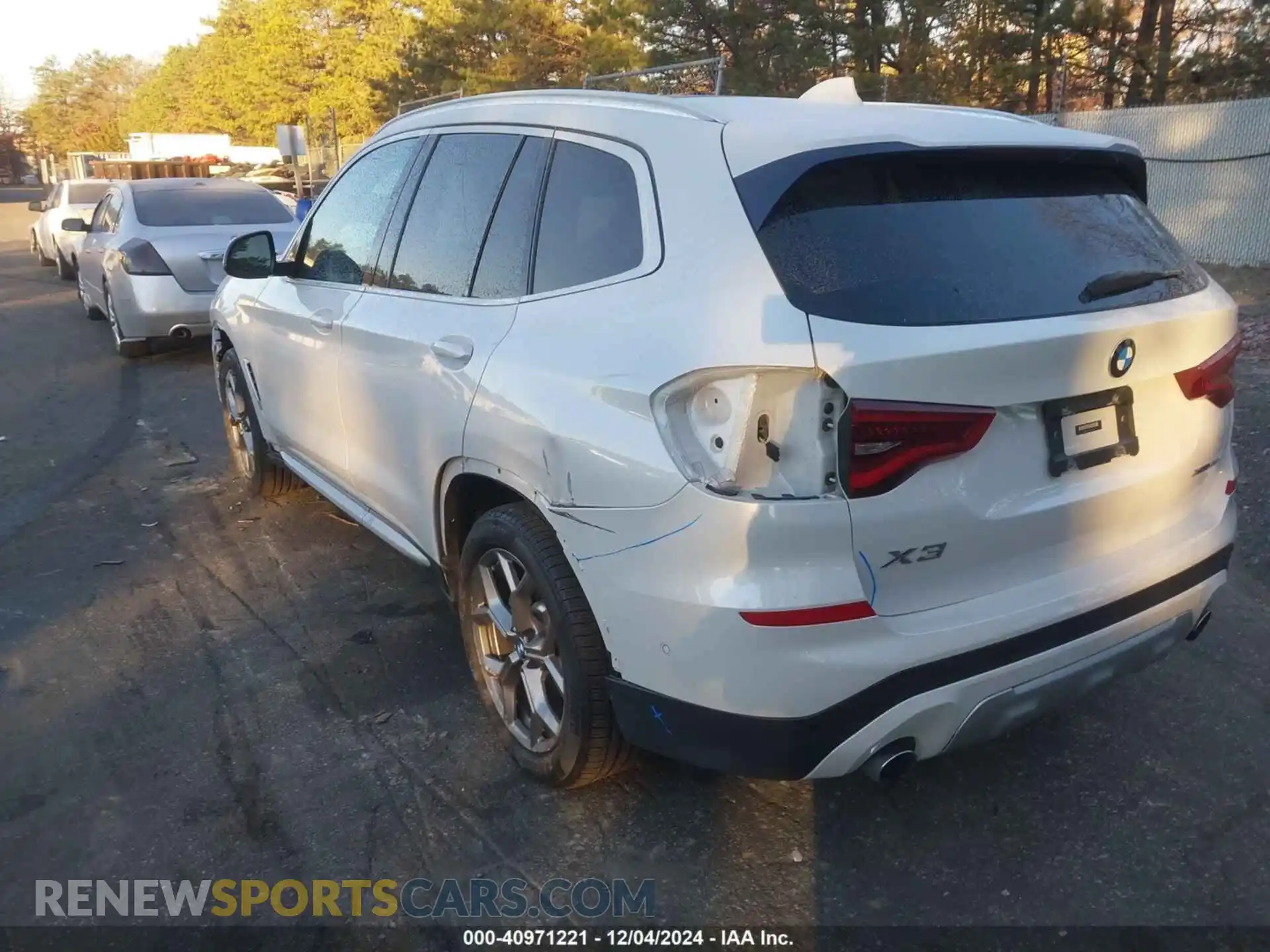 3 Photograph of a damaged car 5UXTY5C02L9D36698 BMW X3 2020