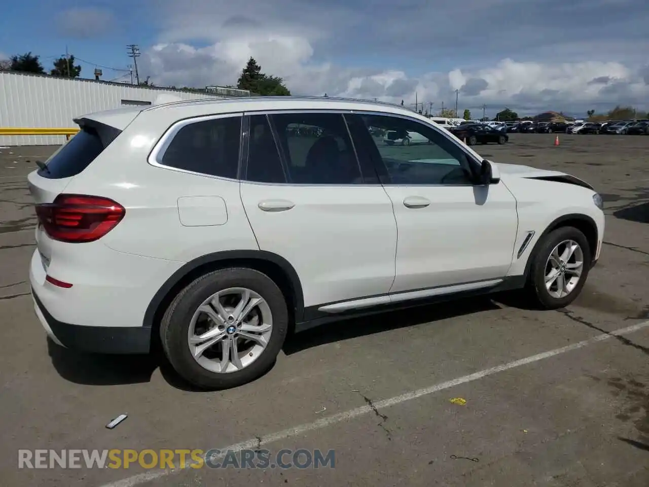 3 Photograph of a damaged car 5UXTY5C03L9B43976 BMW X3 2020