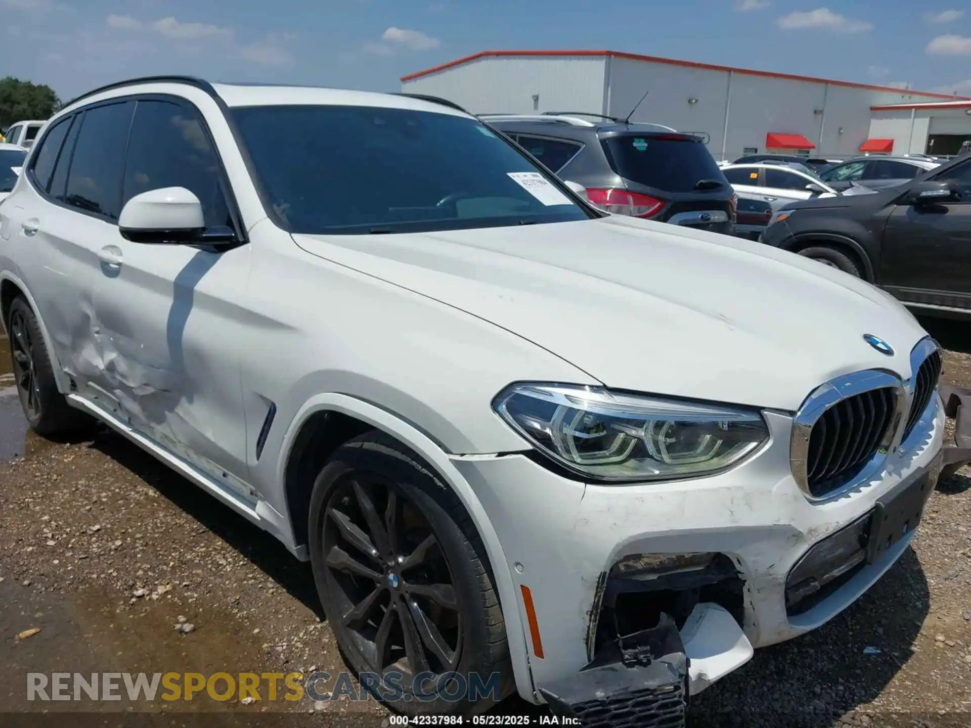 1 Photograph of a damaged car 5UXTY5C03L9B70109 BMW X3 2020