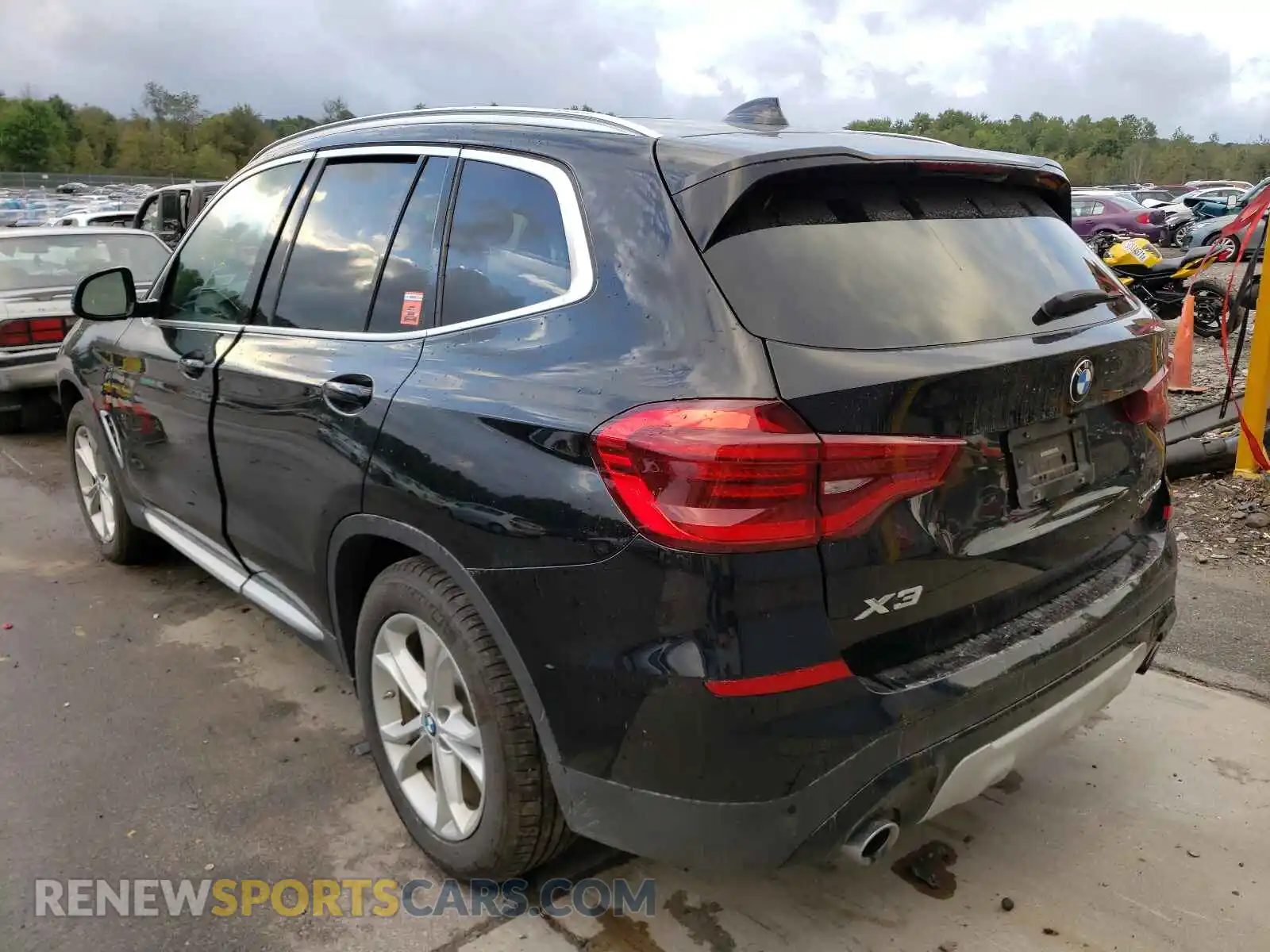 3 Photograph of a damaged car 5UXTY5C03L9D51873 BMW X3 2020