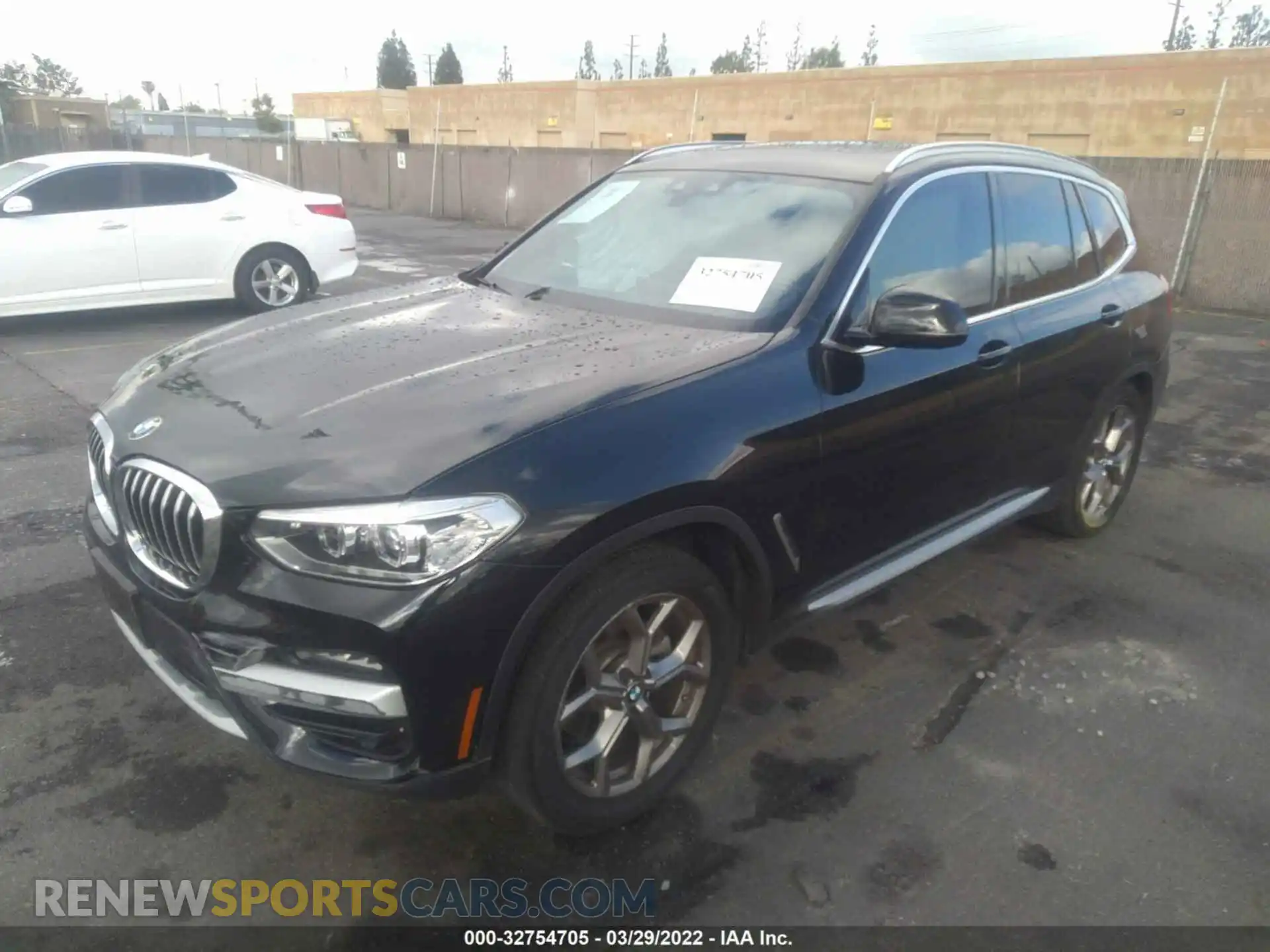 2 Photograph of a damaged car 5UXTY5C04L9B17063 BMW X3 2020
