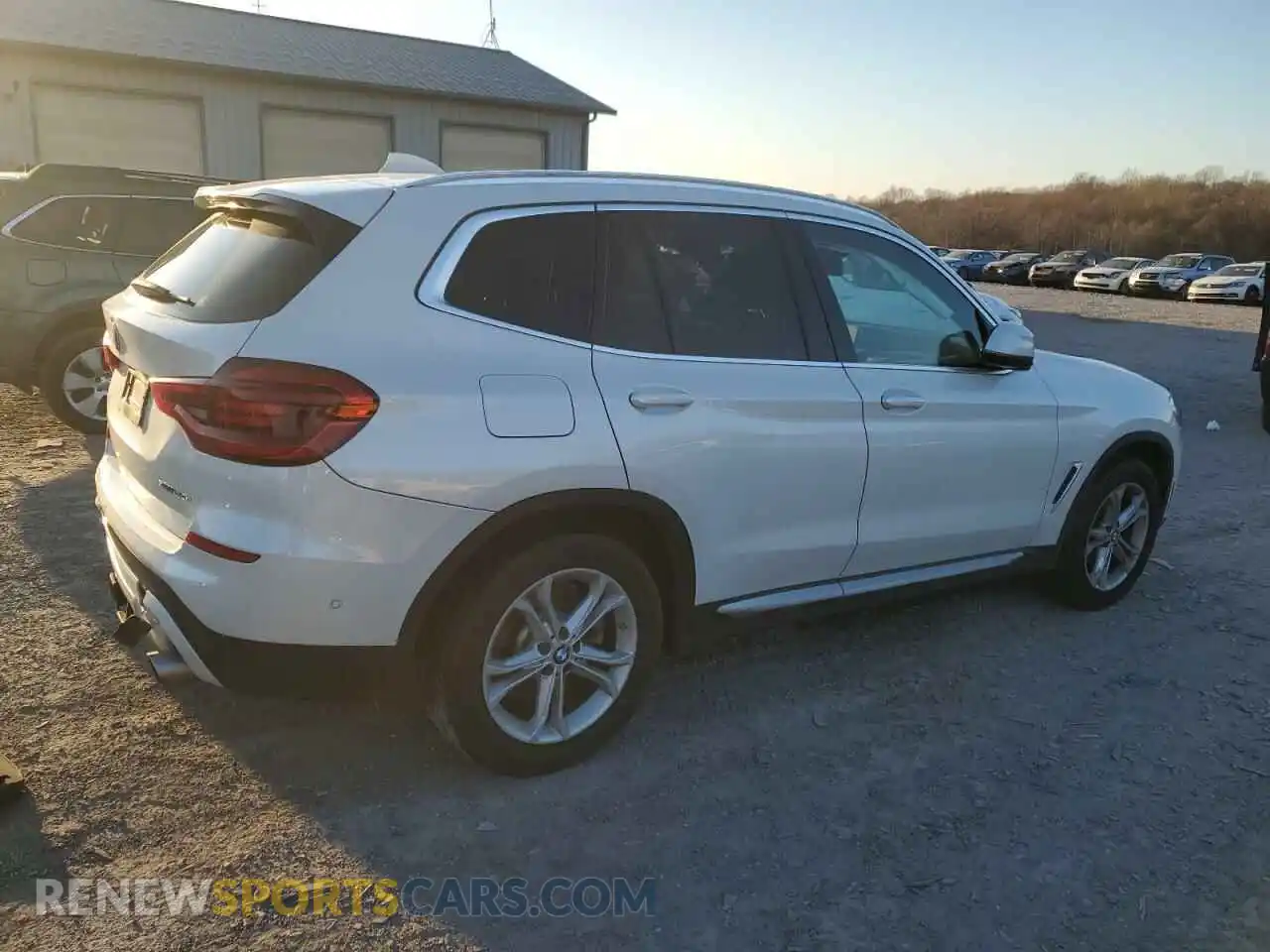 3 Photograph of a damaged car 5UXTY5C05L9D02707 BMW X3 2020