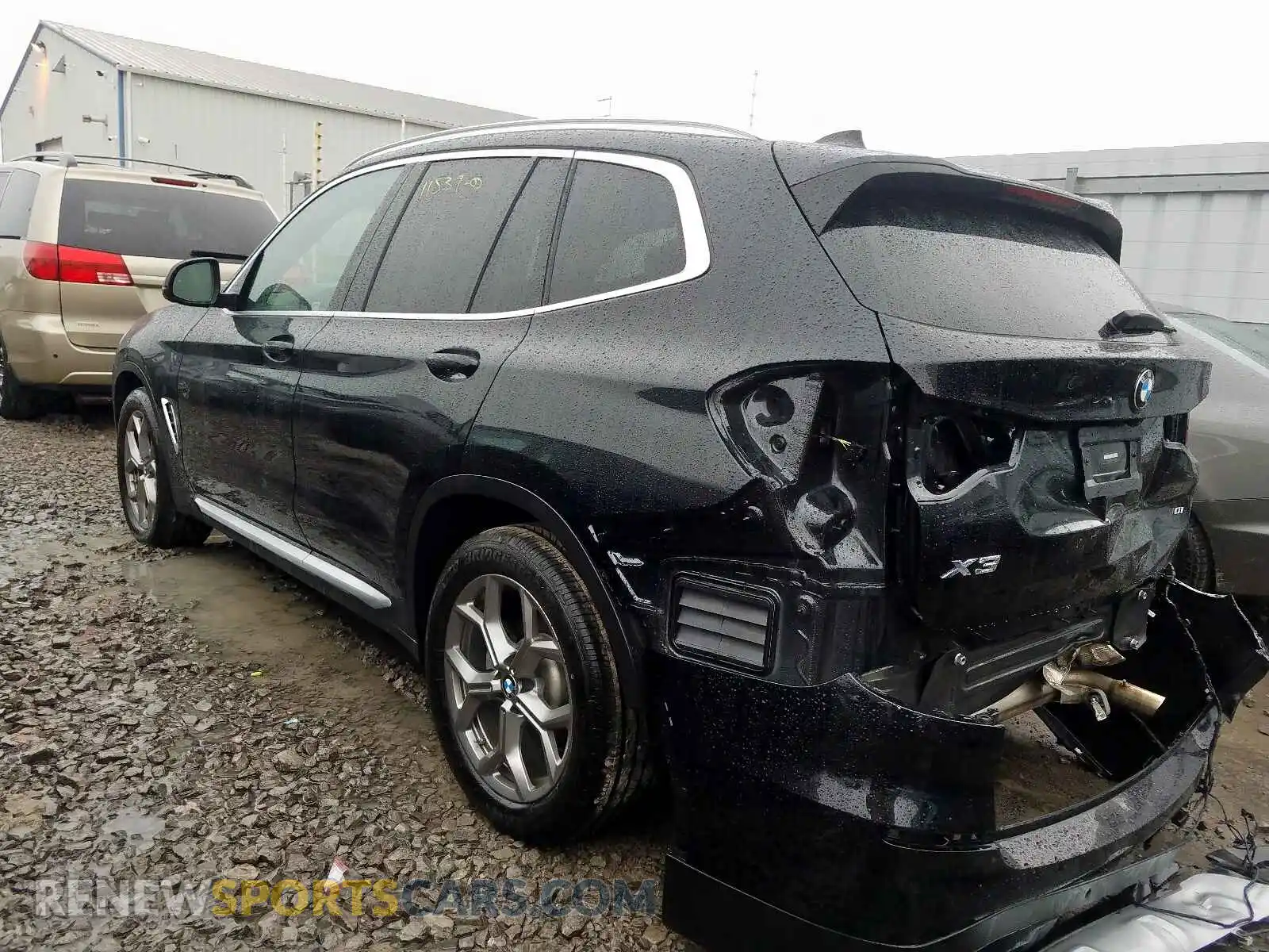 3 Photograph of a damaged car 5UXTY5C06LLT35005 BMW X3 2020