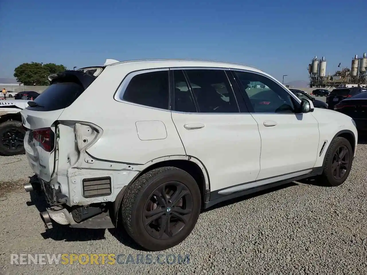 3 Photograph of a damaged car 5UXTY5C07L9B63597 BMW X3 2020