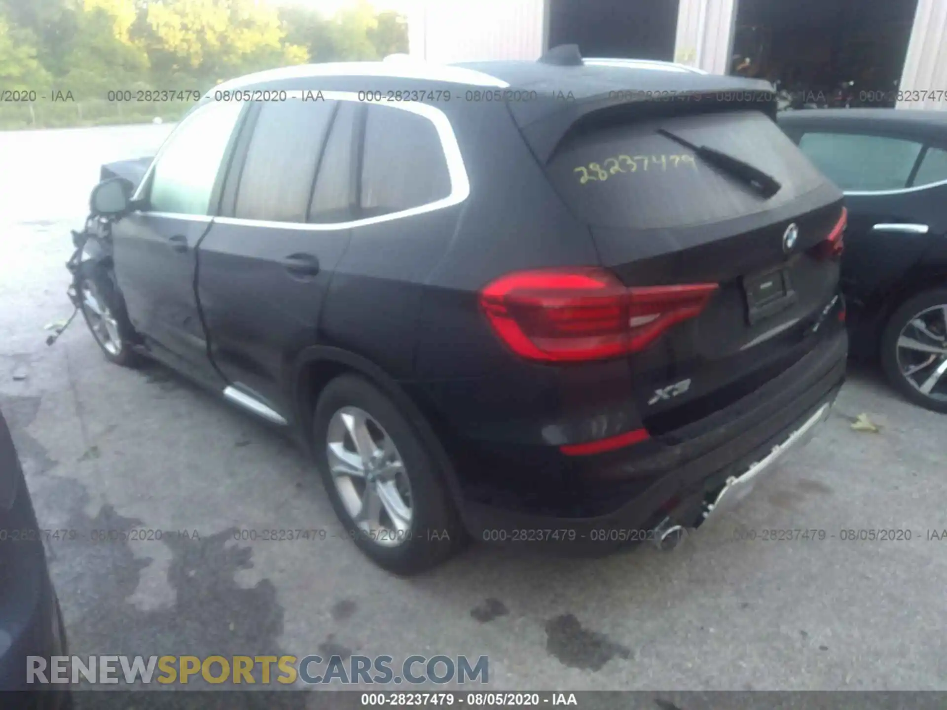 3 Photograph of a damaged car 5UXTY5C07LLT37037 BMW X3 2020