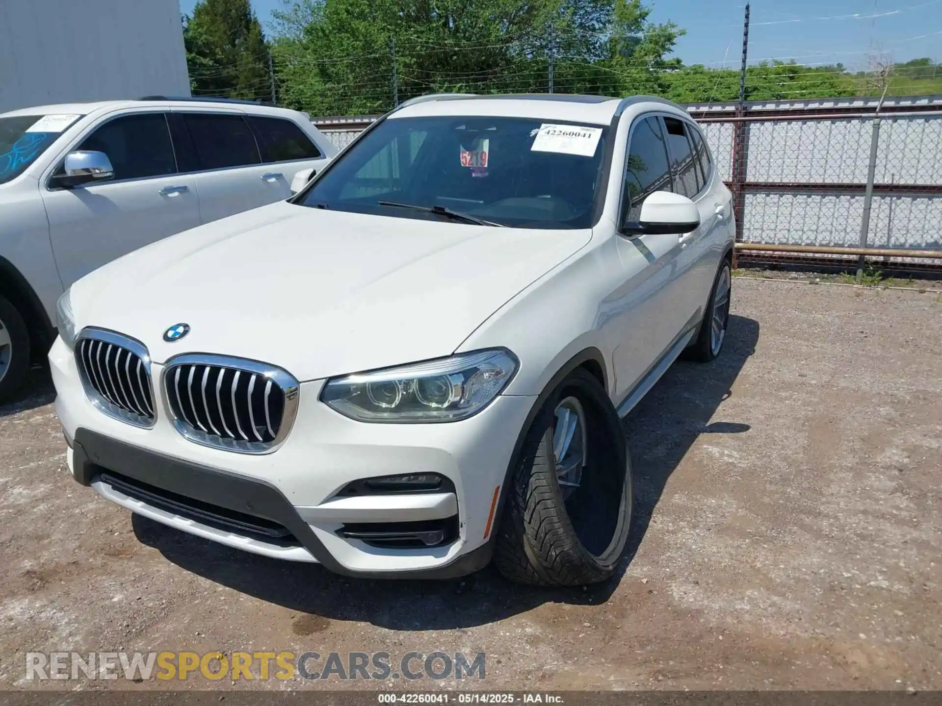 2 Photograph of a damaged car 5UXTY5C08LLT32154 BMW X3 2020