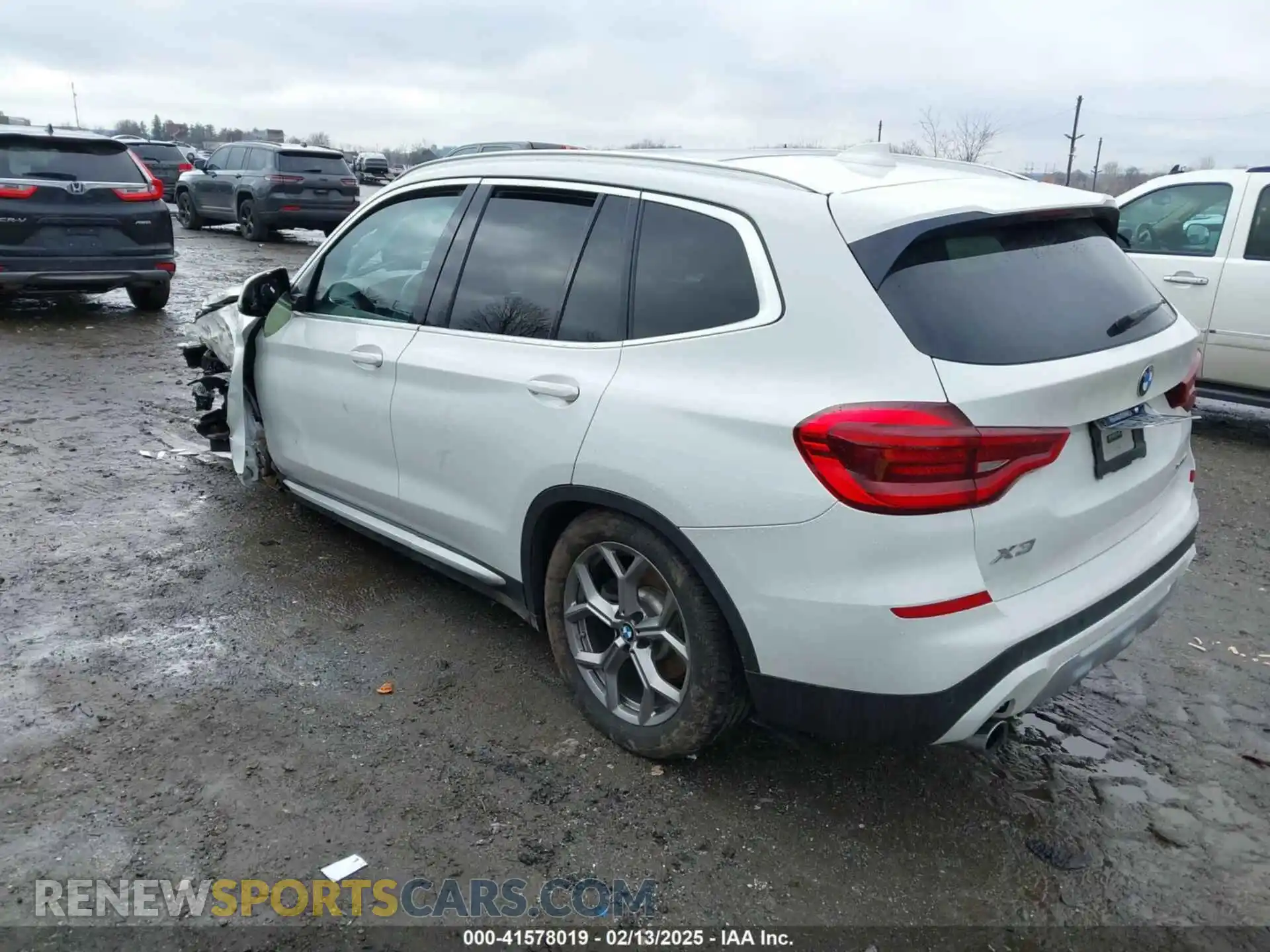 3 Photograph of a damaged car 5UXTY5C0XL9D36965 BMW X3 2020