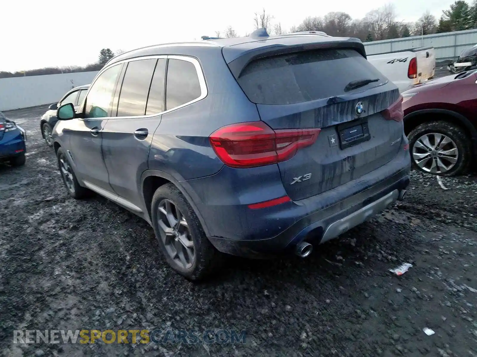 3 Photograph of a damaged car 5UXTY5C0XLLT35296 BMW X3 2020