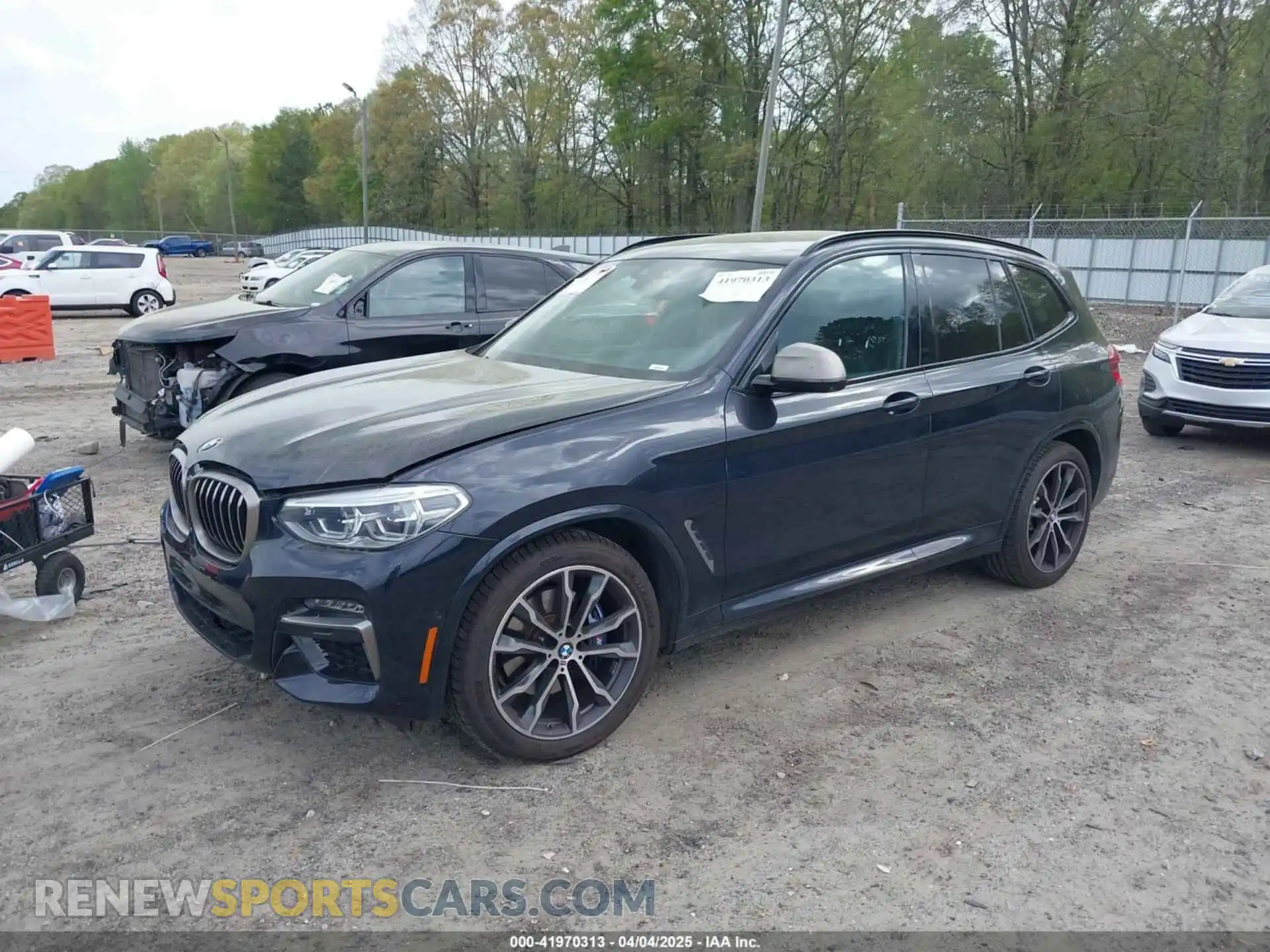 2 Photograph of a damaged car 5UXTY9C02L9D35171 BMW X3 2020