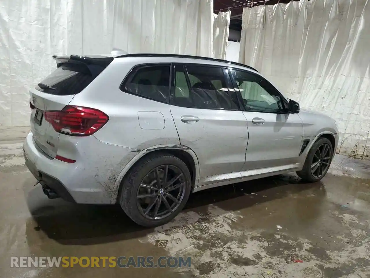 3 Photograph of a damaged car 5UXTY9C03L9B37795 BMW X3 2020