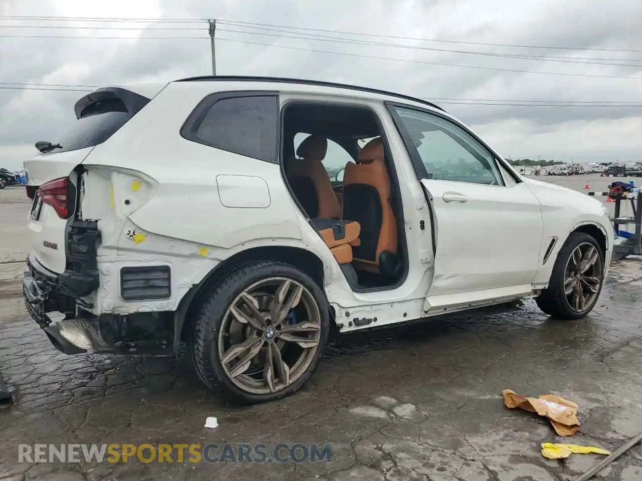 3 Photograph of a damaged car 5UXTY9C06L9C87528 BMW X3 2020