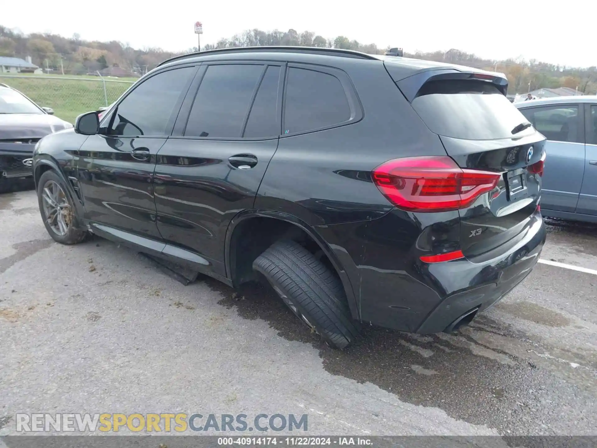 3 Photograph of a damaged car 5UXTY9C07L9B66832 BMW X3 2020