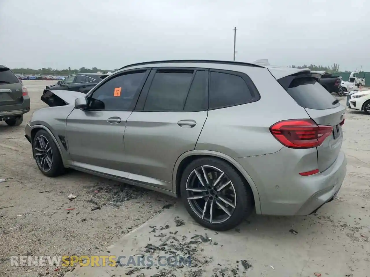 2 Photograph of a damaged car 5YMTS0C02L9B97623 BMW X3 2020