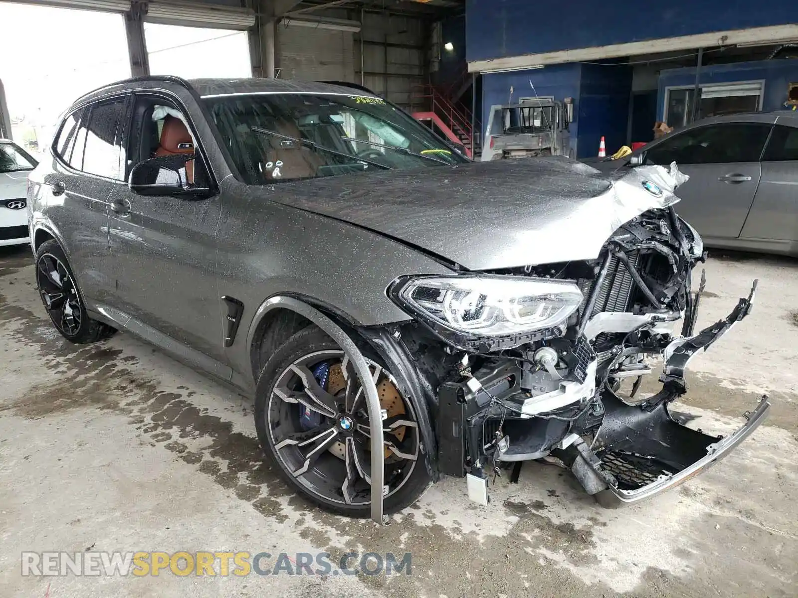 1 Photograph of a damaged car 5YMTS0C05LLT09945 BMW X3 2020